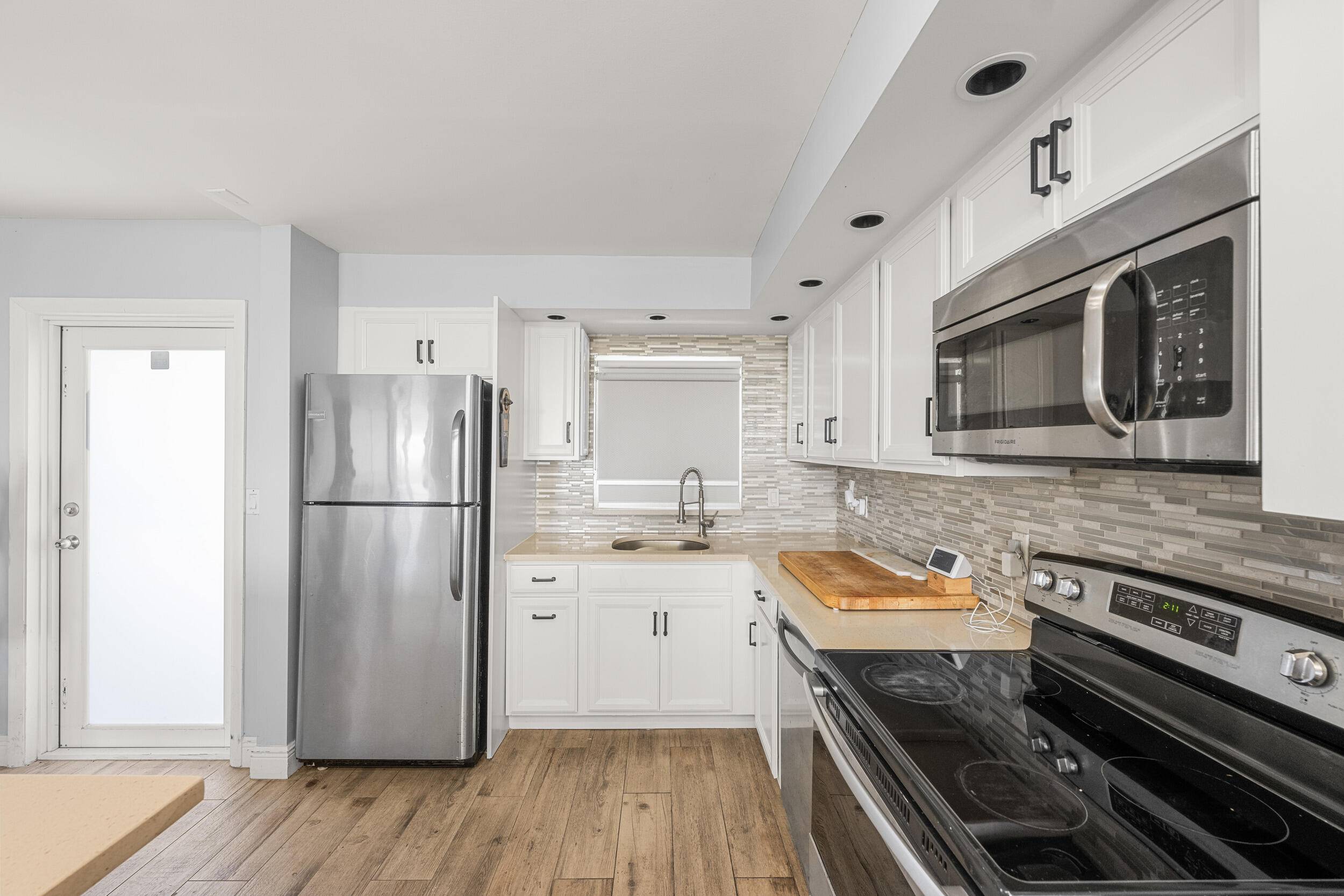 Lantana, FL 33462,231 E Lantana RD 402