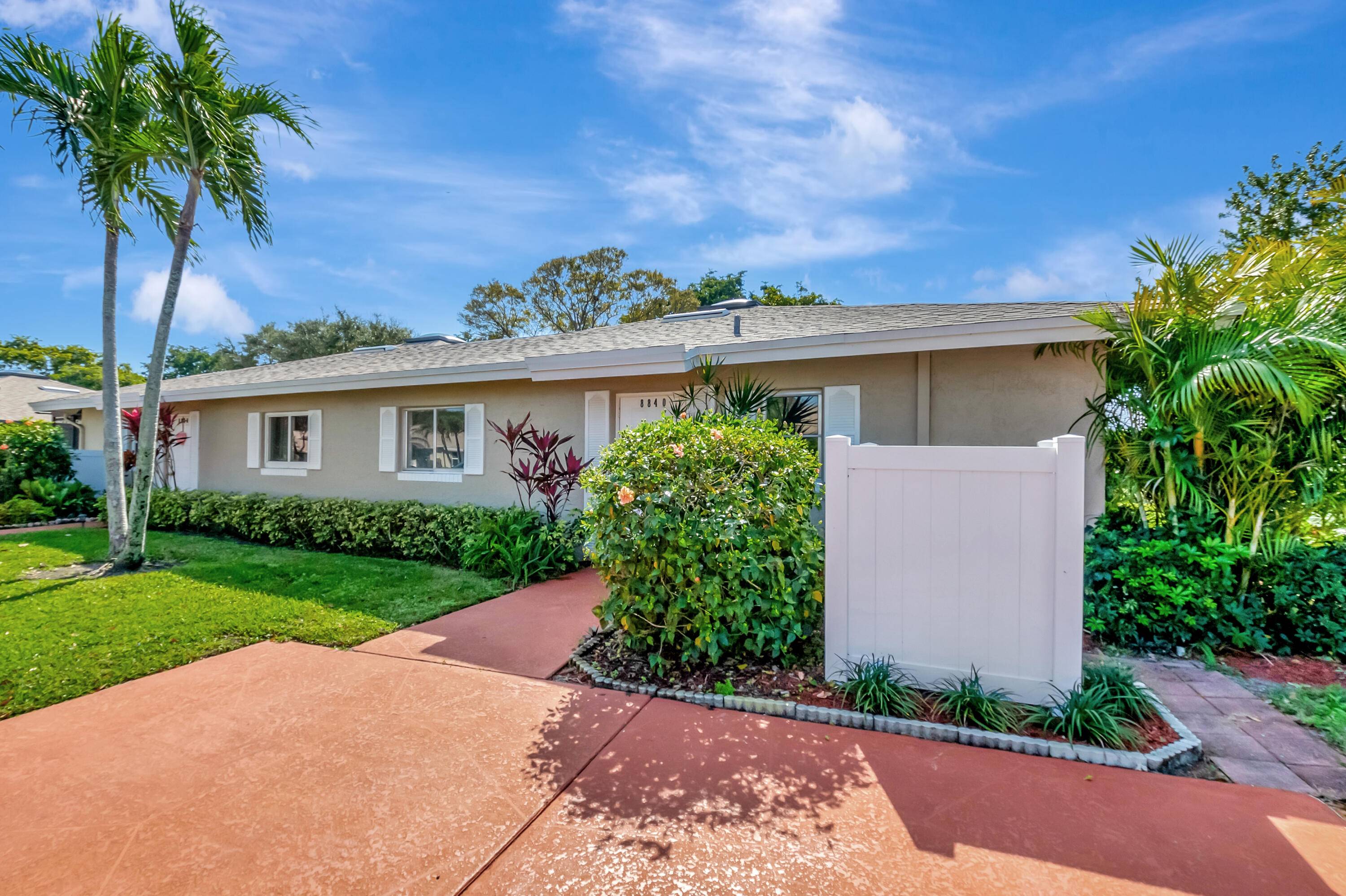 Boca Raton, FL 33496,8840 Rheims RD