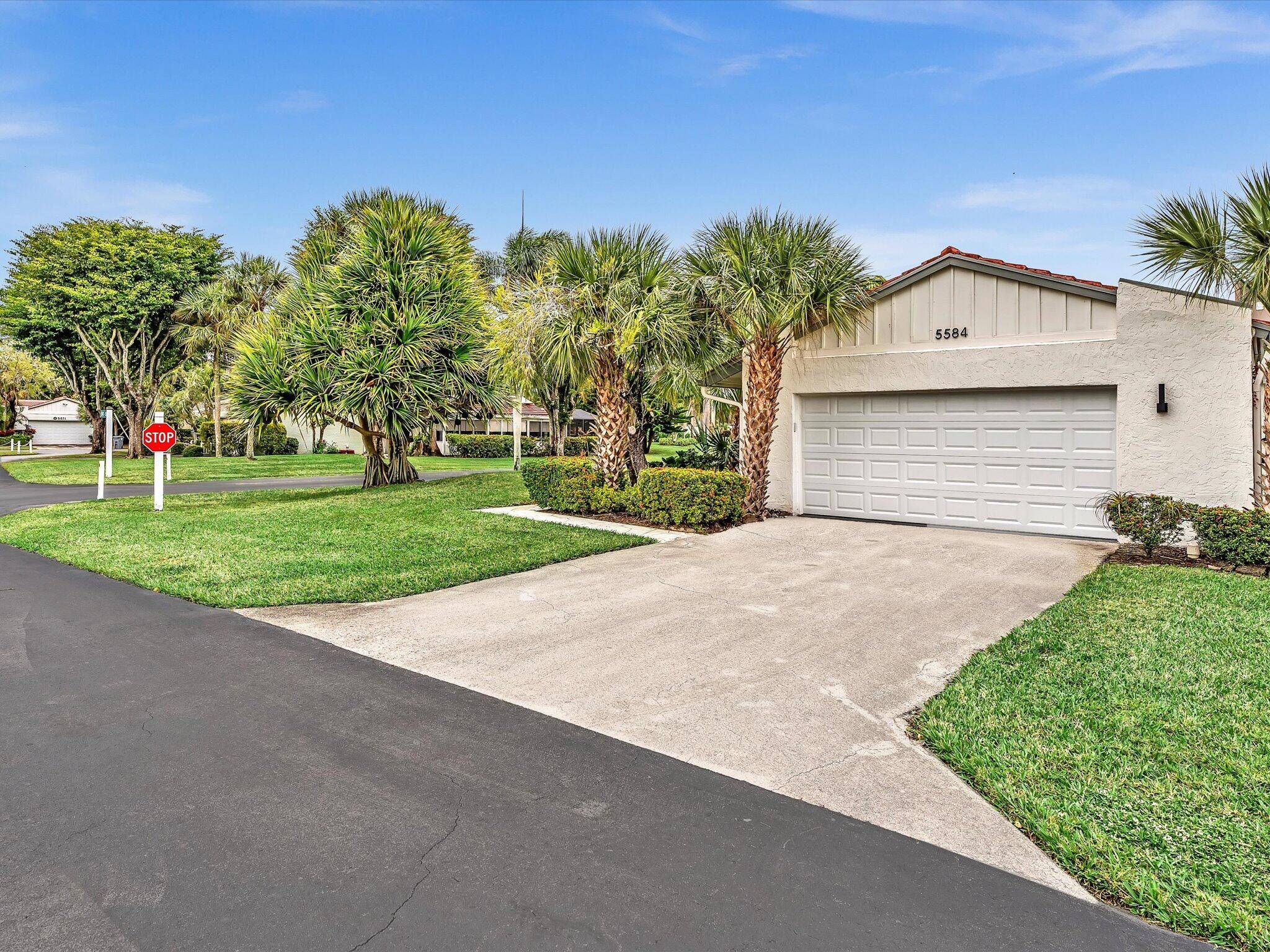 Boynton Beach, FL 33437,5584 Ainsley CT