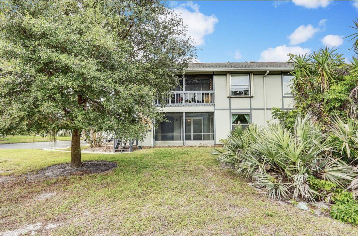 Hobe Sound, FL 33455,8164 Se Croft Circle B-4