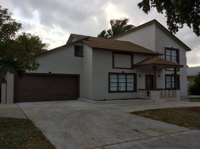 West Palm Beach, FL 33401,1316 N Mangonia DR