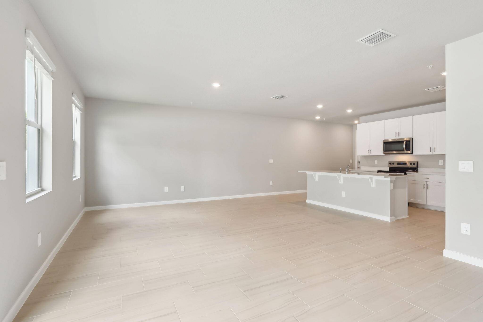 Fort Pierce, FL 34982,470 Salisbury CIR