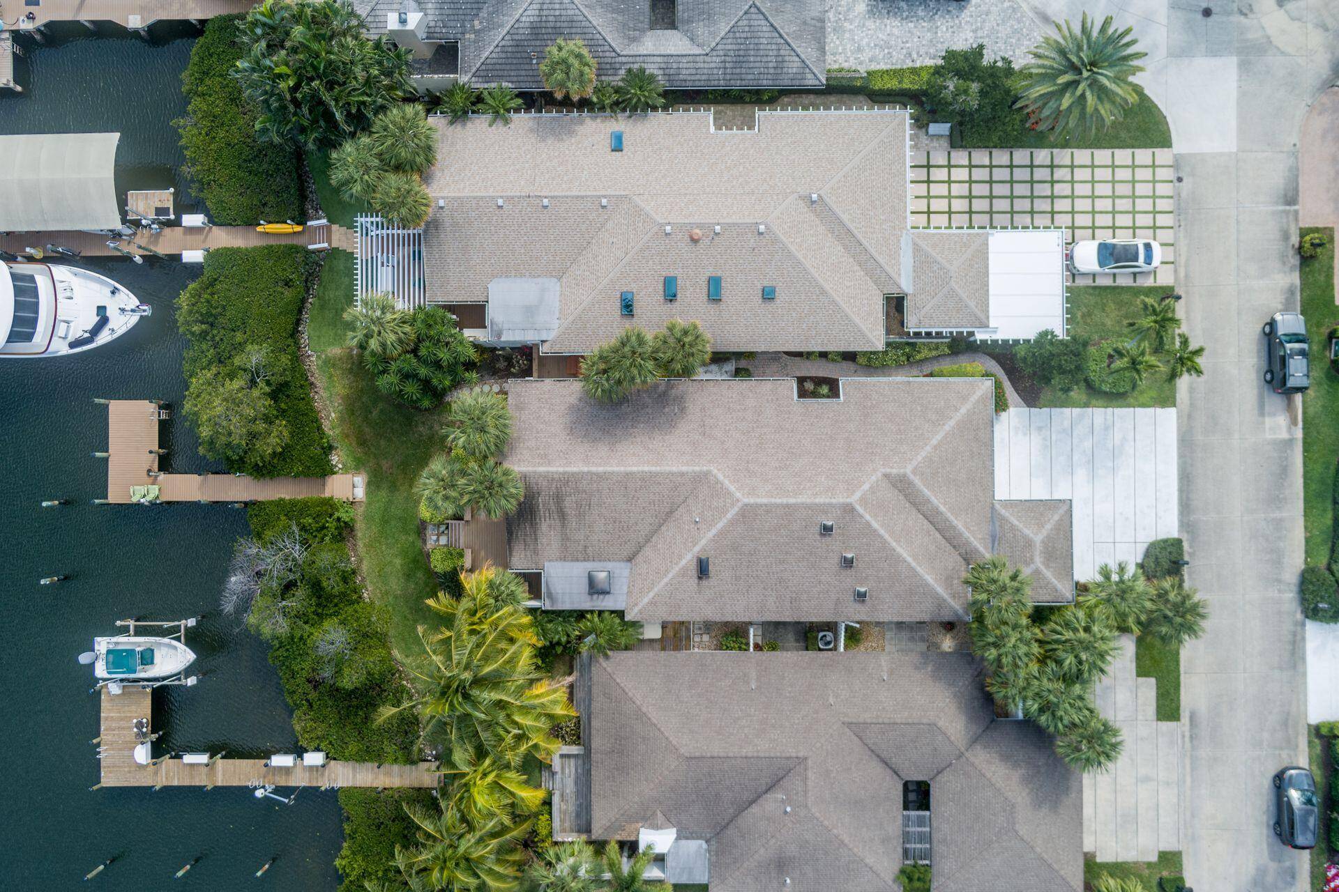 Jupiter, FL 33477,17184 Bay ST