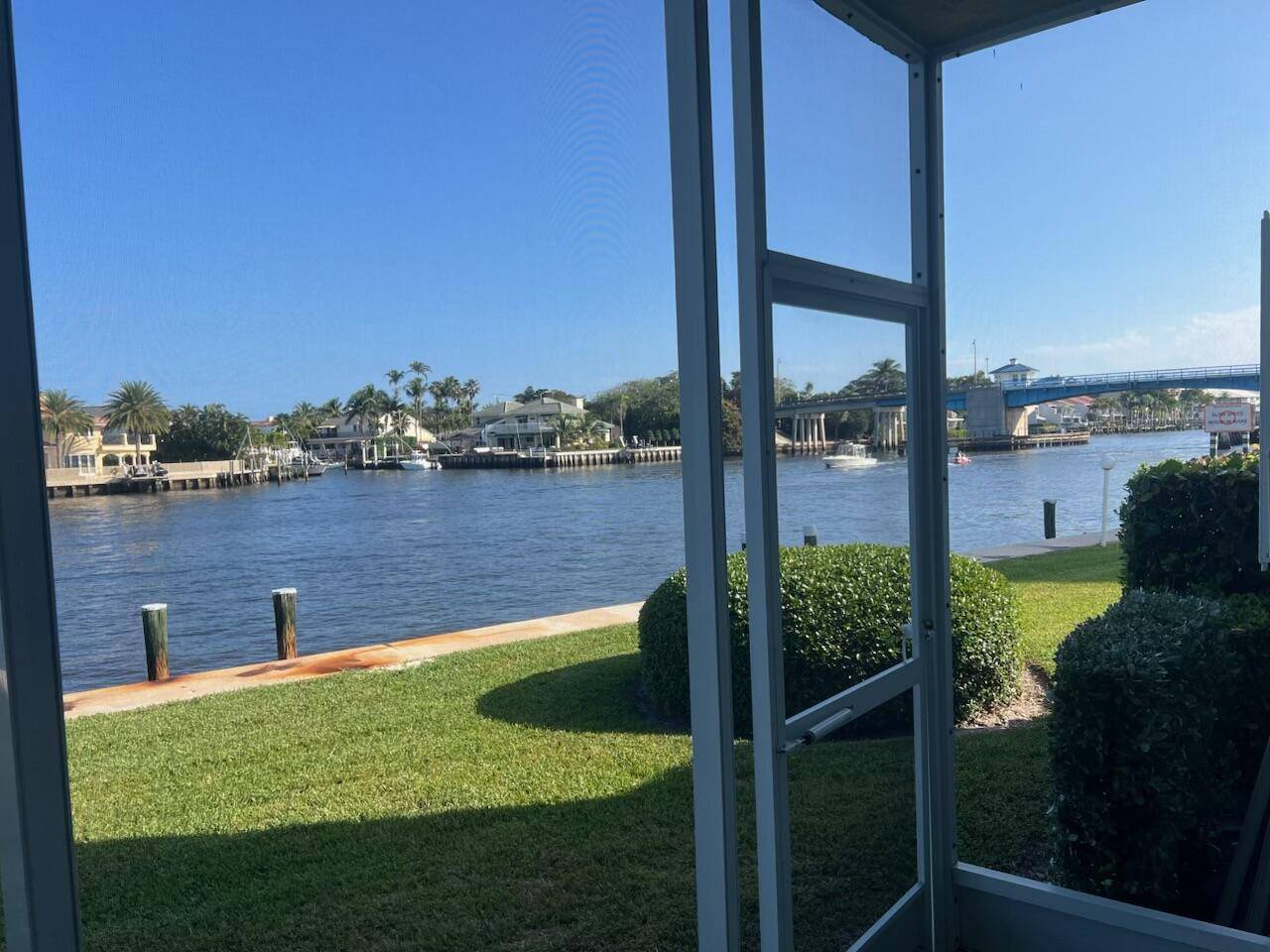 Boynton Beach, FL 33435,650 Snug Harbor DR G103