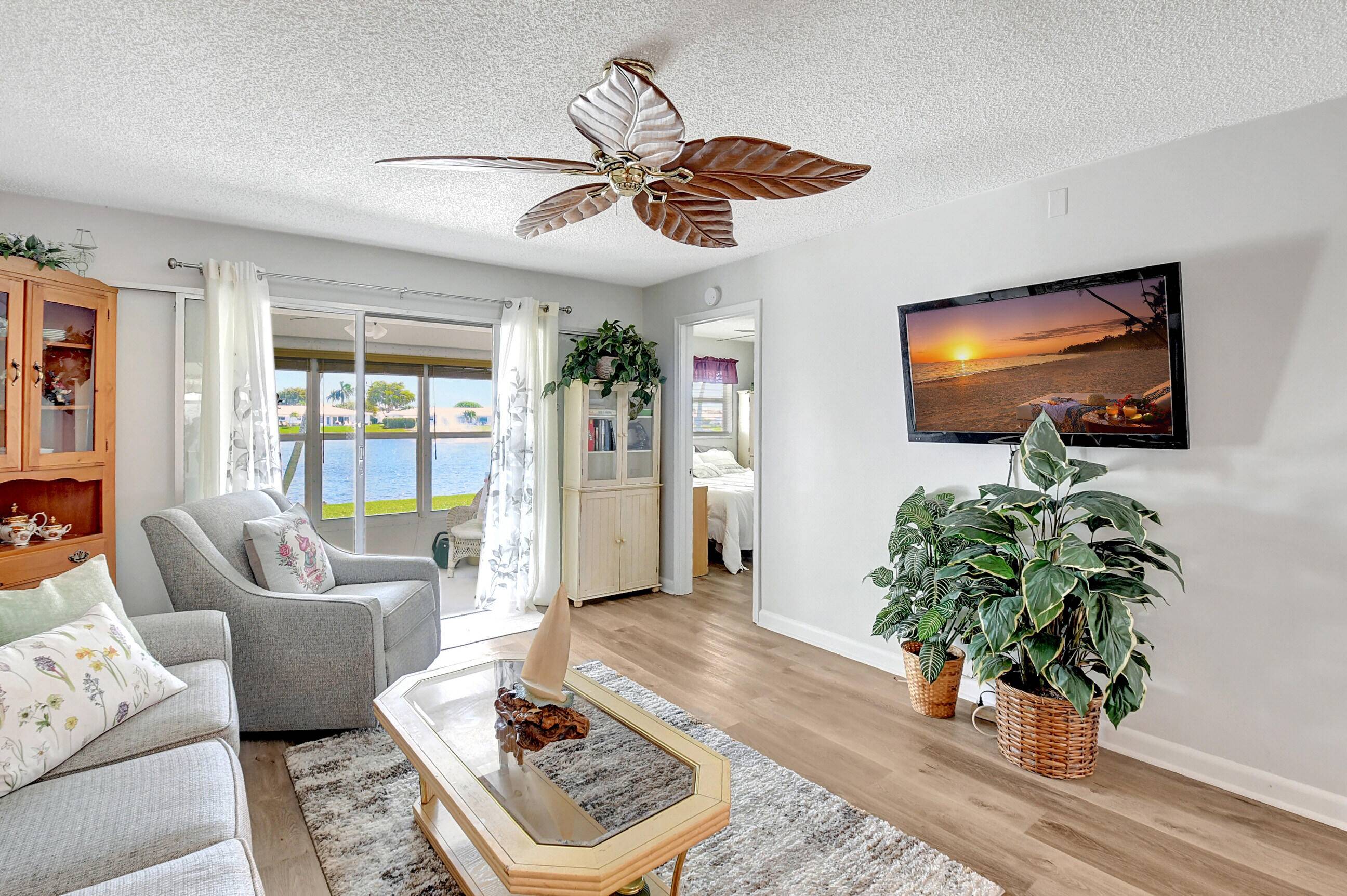 Boynton Beach, FL 33426,1191 SW Lake CIR 104