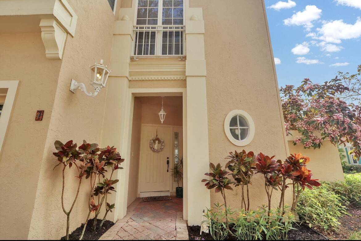 Palm Beach Gardens, FL 33418,7 Via Tivoli