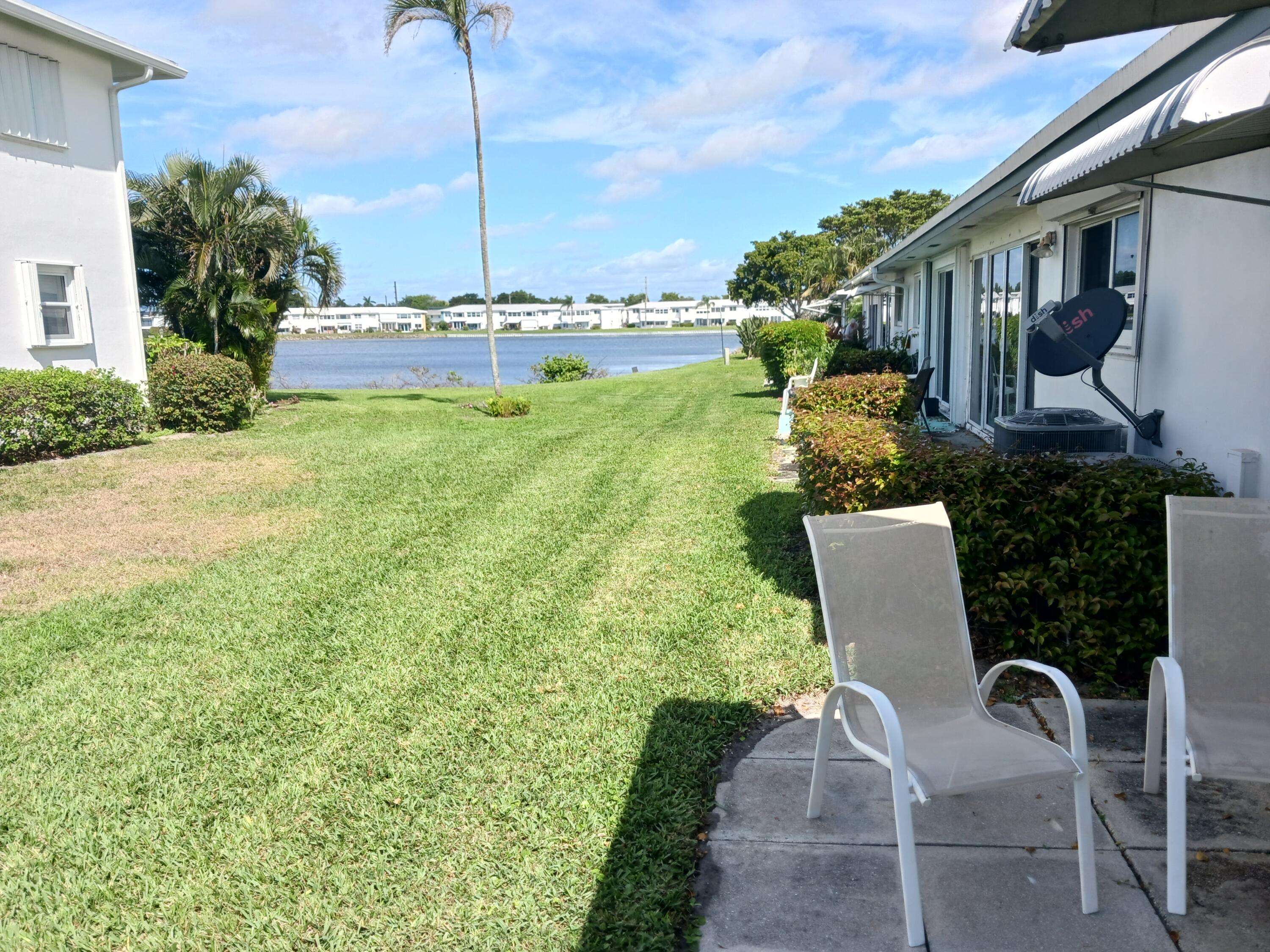 Boynton Beach, FL 33426,101 Leisure Lake CIR 101