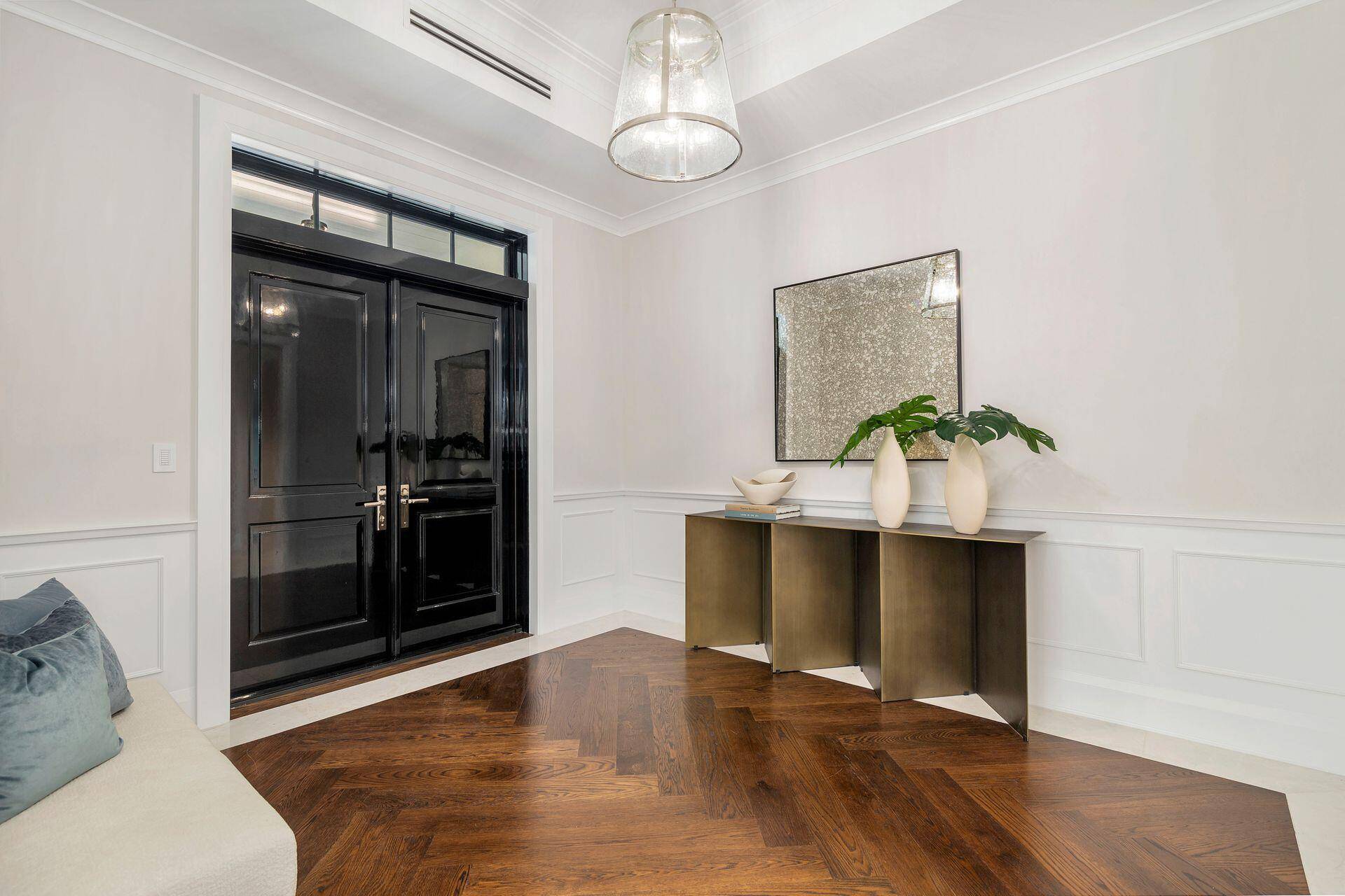 Palm Beach, FL 33480,130 Algoma RD