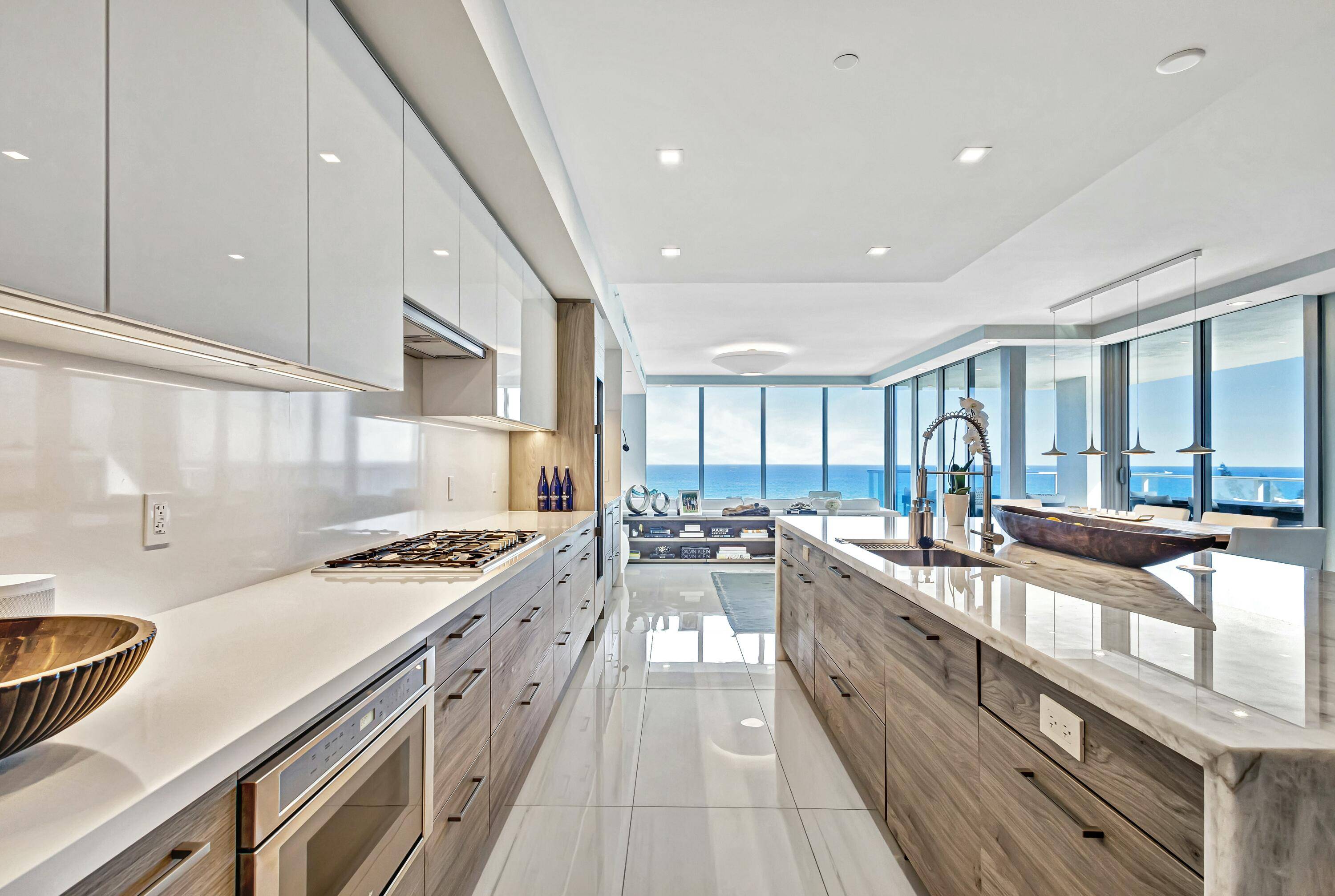 Riviera Beach, FL 33404,5000 N Ocean DR 803