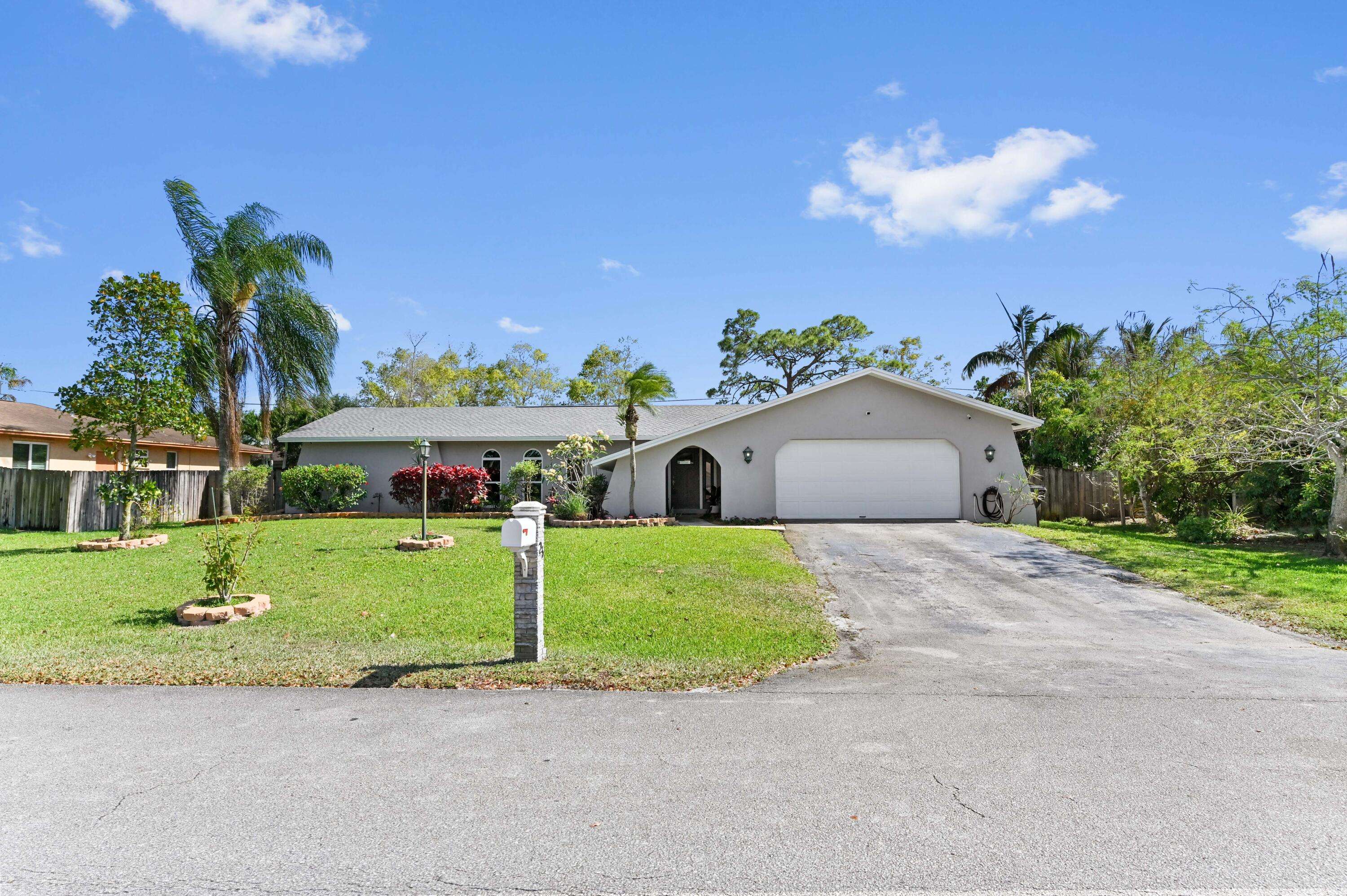 Lake Worth, FL 33467,25 W Plumosa LN