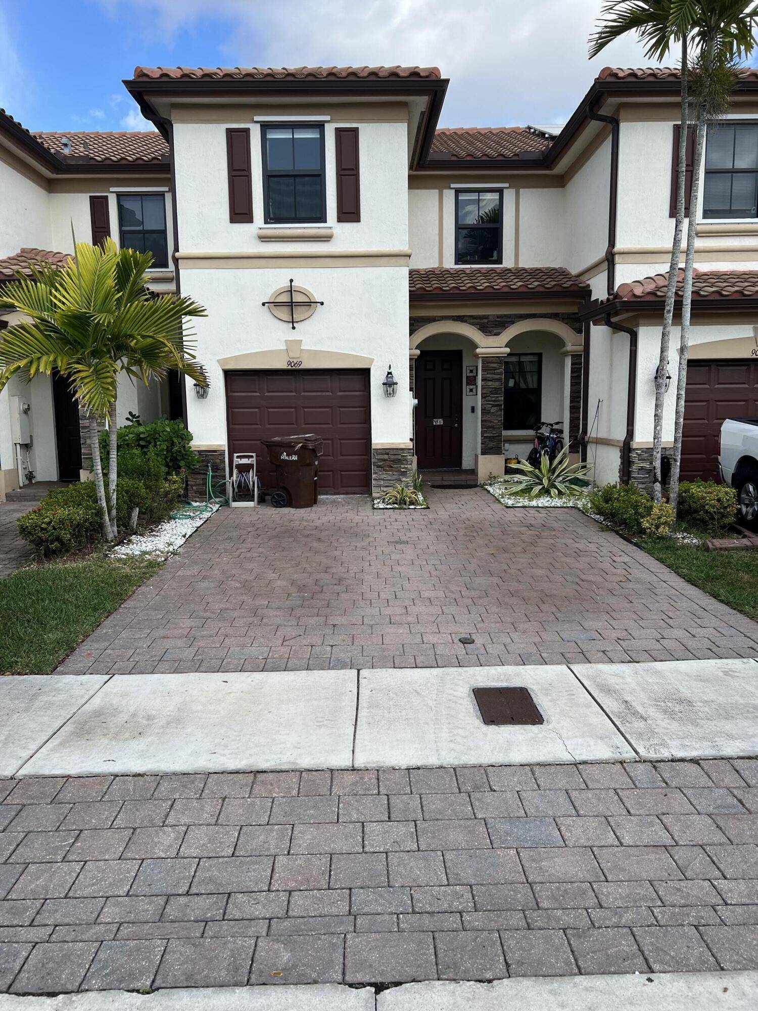 Hialeah, FL 33018,9069 W 33rd AVE