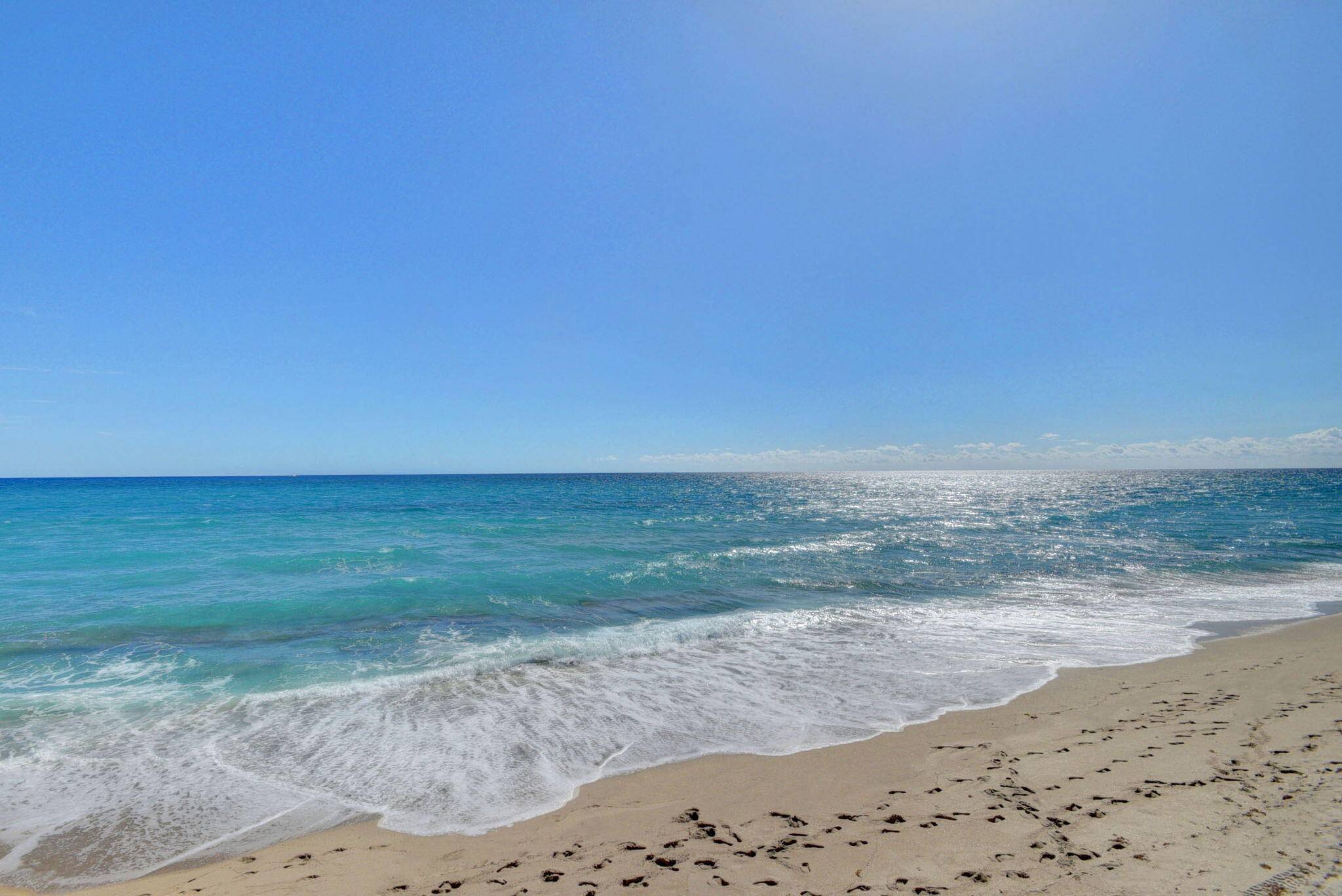 Riviera Beach, FL 33404,5080 N Ocean DR 20c