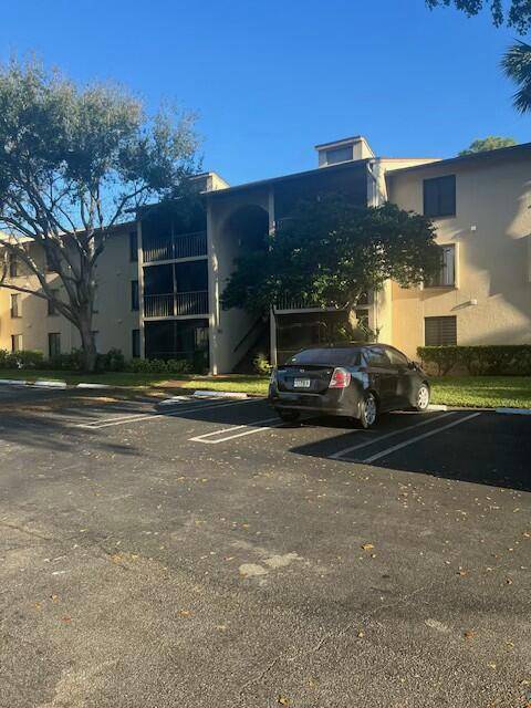 Greenacres, FL 33415,209 Foxtail DR F2