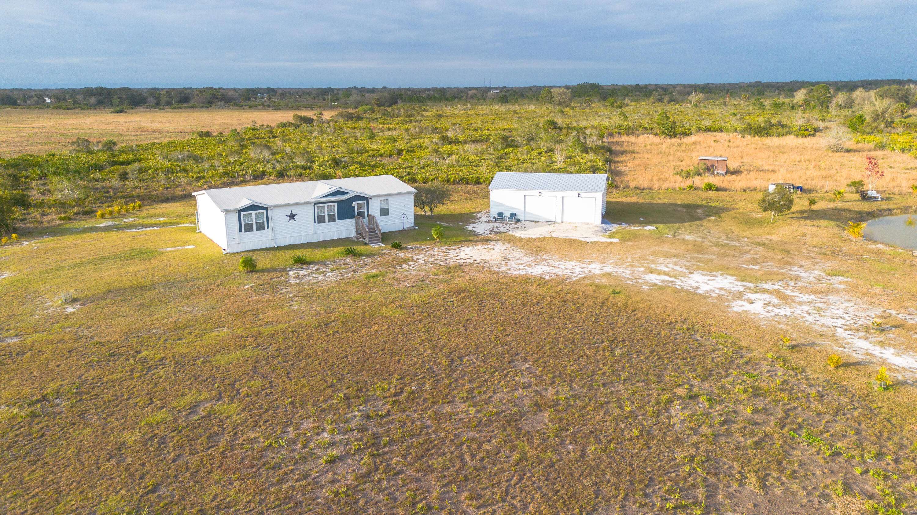 Okeechobee, FL 34972,18129 NW 264th ST