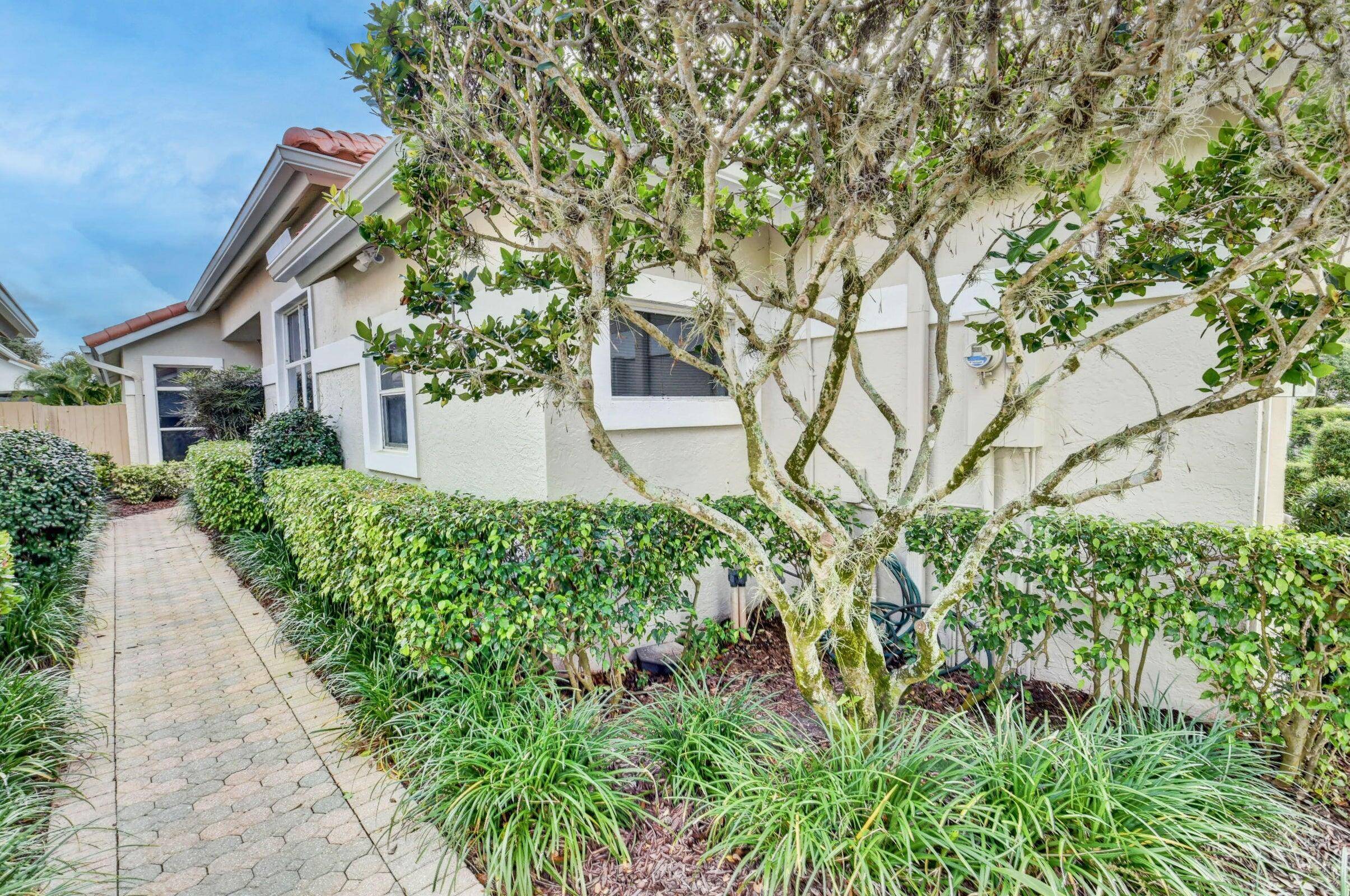 Boca Raton, FL 33496,6644 NW 25th WAY