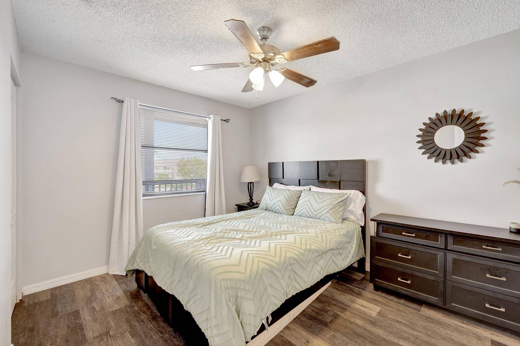 Stuart, FL 34994,1270 SE Parkview PL B9