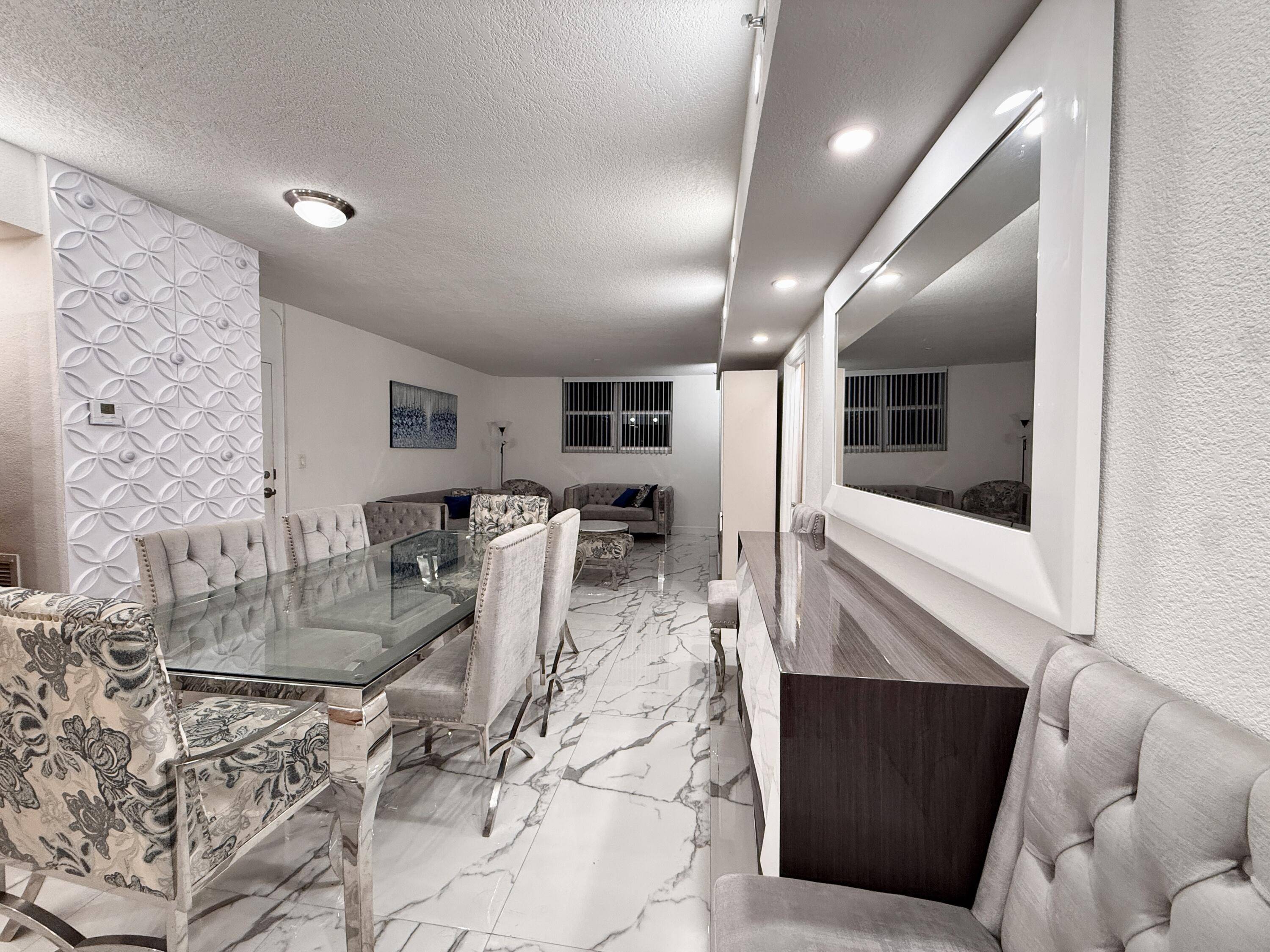 North Bay Village, FL 33141,7501 E Treasure DR 1n
