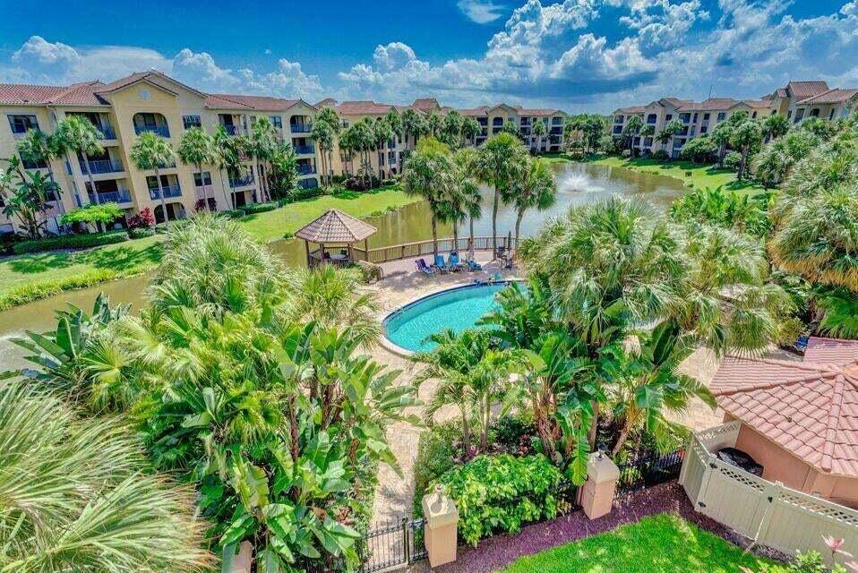 Juno Beach, FL 33408,700 Uno Lago DR 402