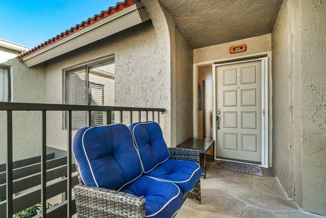 Boynton Beach, FL 33437,5589 Fairway Park DR 202