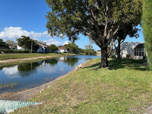 West Palm Beach, FL 33411,160 Lake Rebecca DR