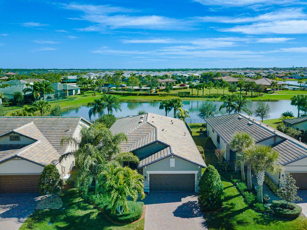 Port Saint Lucie, FL 34984,221 SE Longview DR