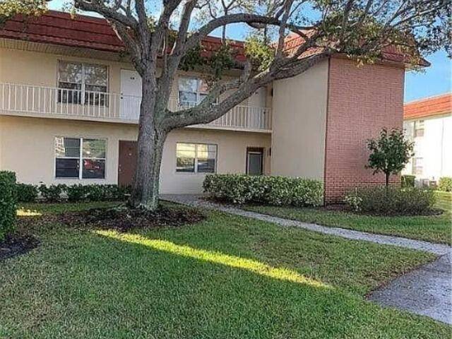 Vero Beach, FL 32962,94 Spring Lake DR 203
