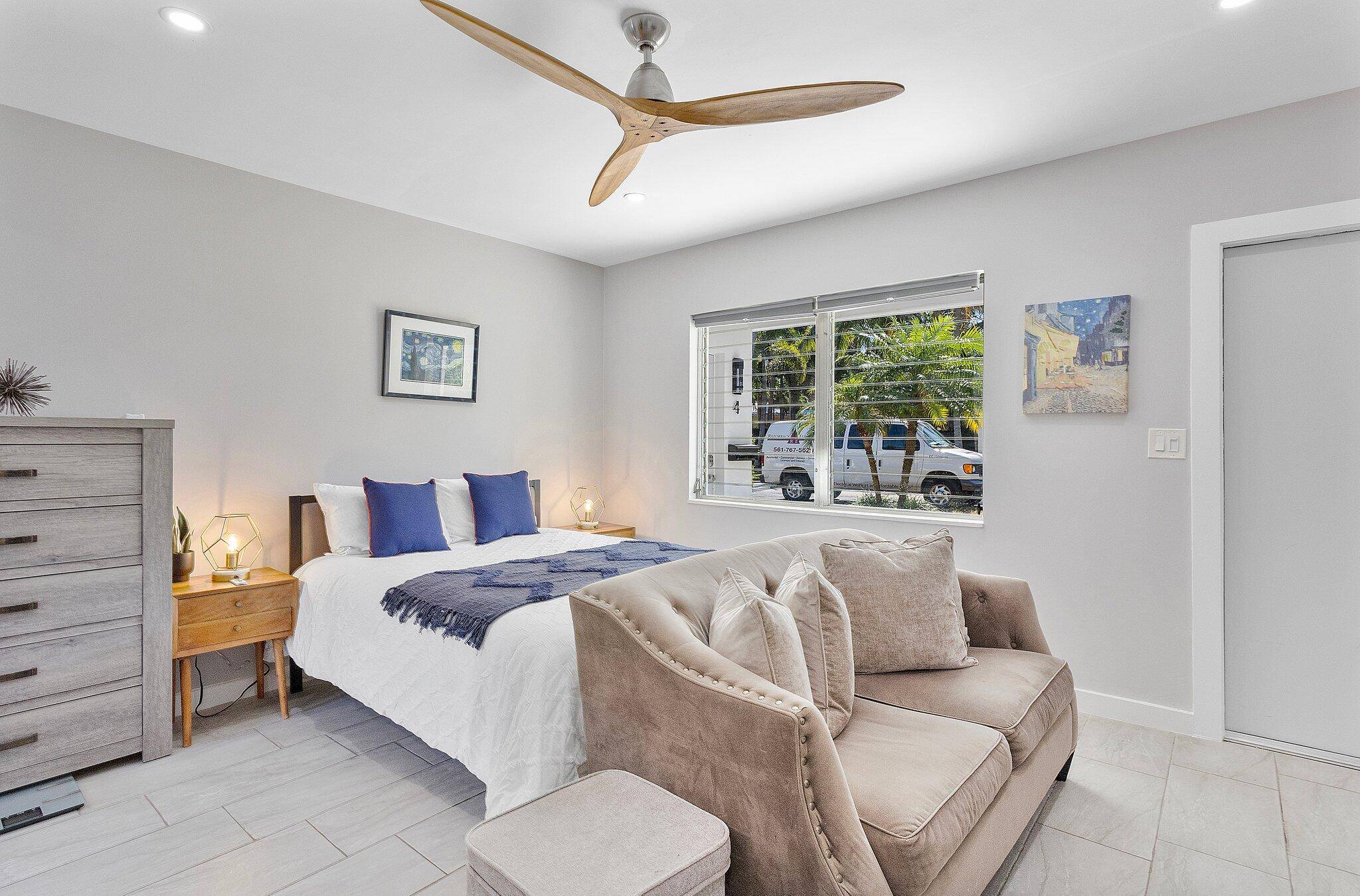 Delray Beach, FL 33483,711 SE 2nd Street 3