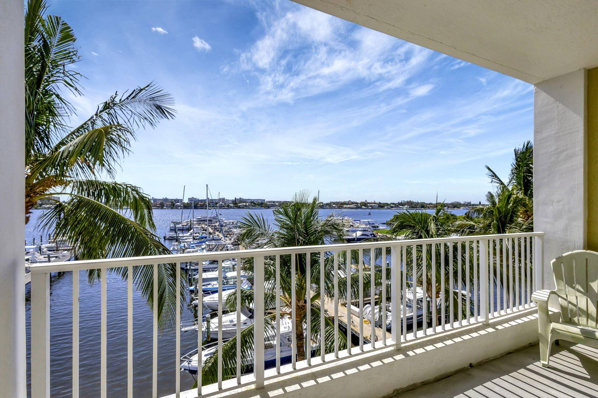 Lantana, FL 33462,806 E Windward WAY 401
