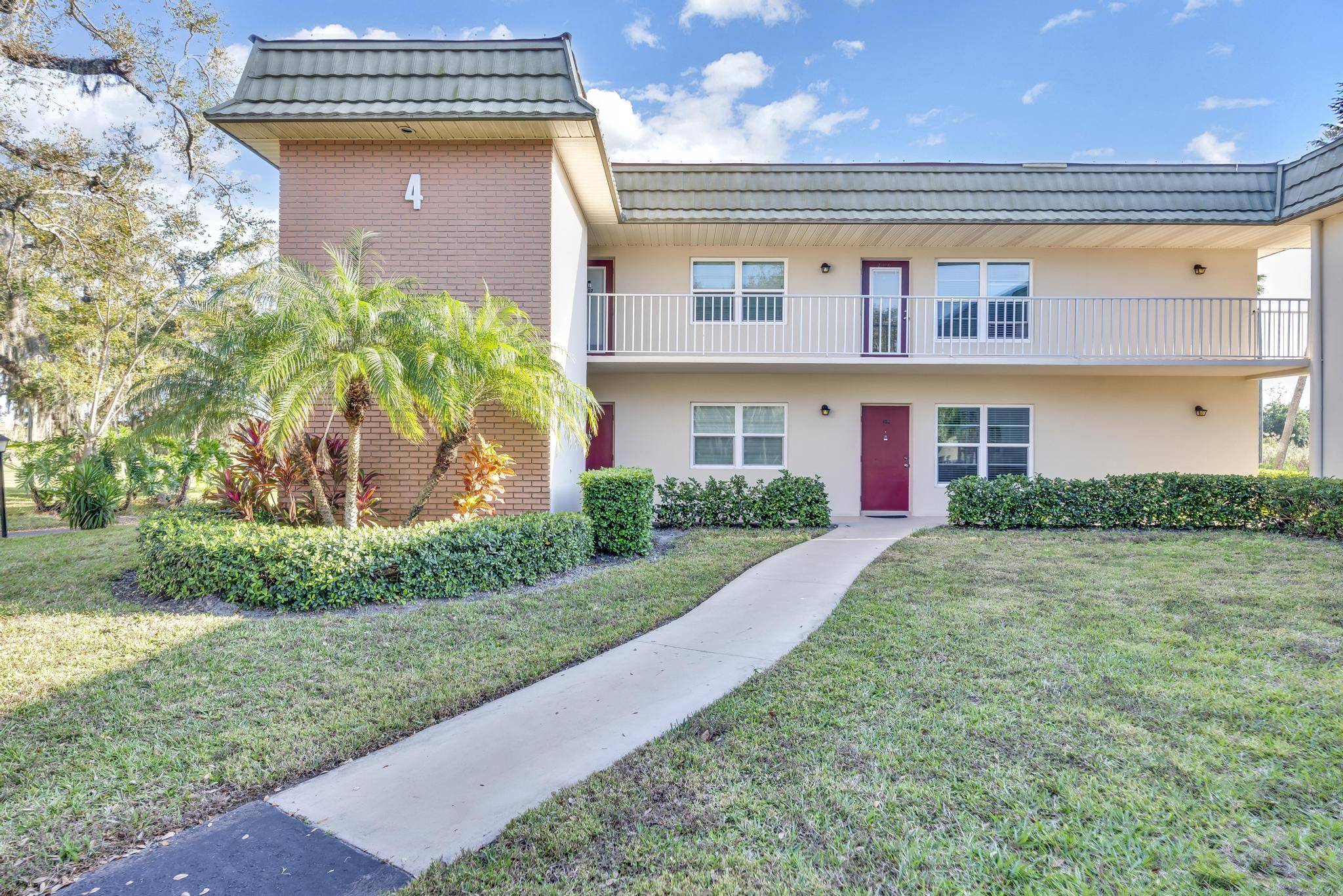 Vero Beach, FL 32962,4 Vista Gardens Trail 107