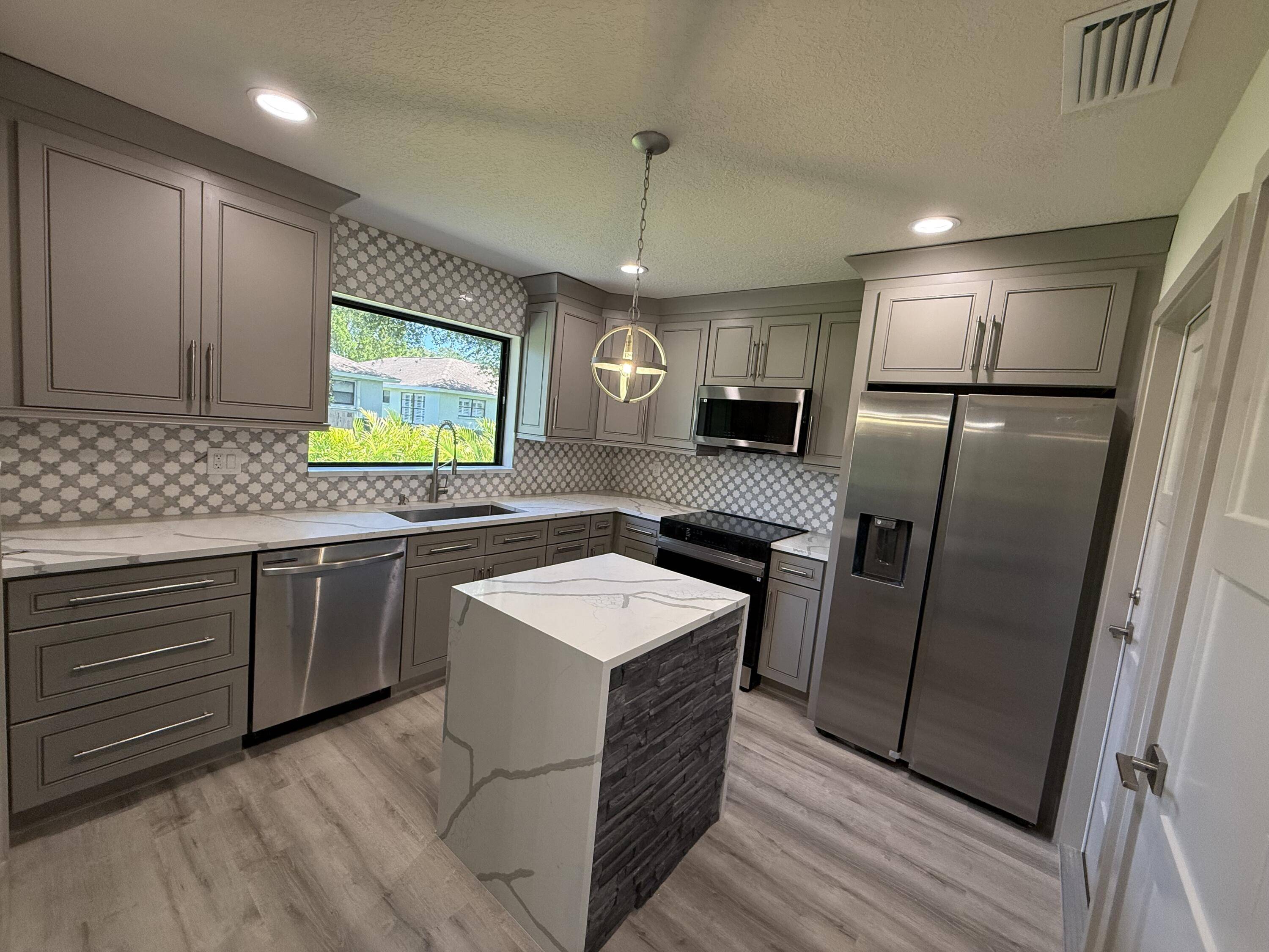 Boynton Beach, FL 33436,4380 Pear Tree CIR A