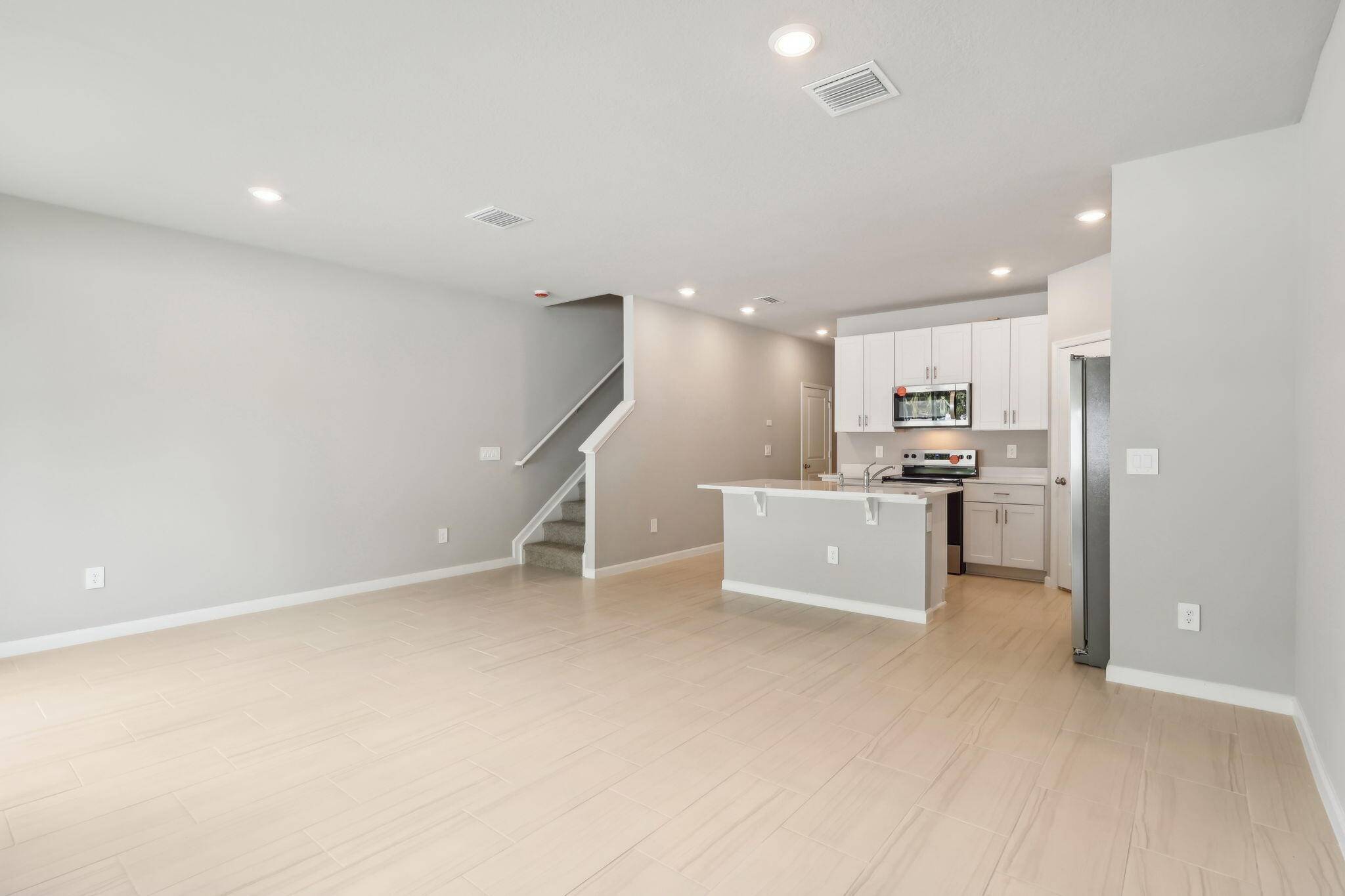 Fort Pierce, FL 34982,444 Salisbury CIR