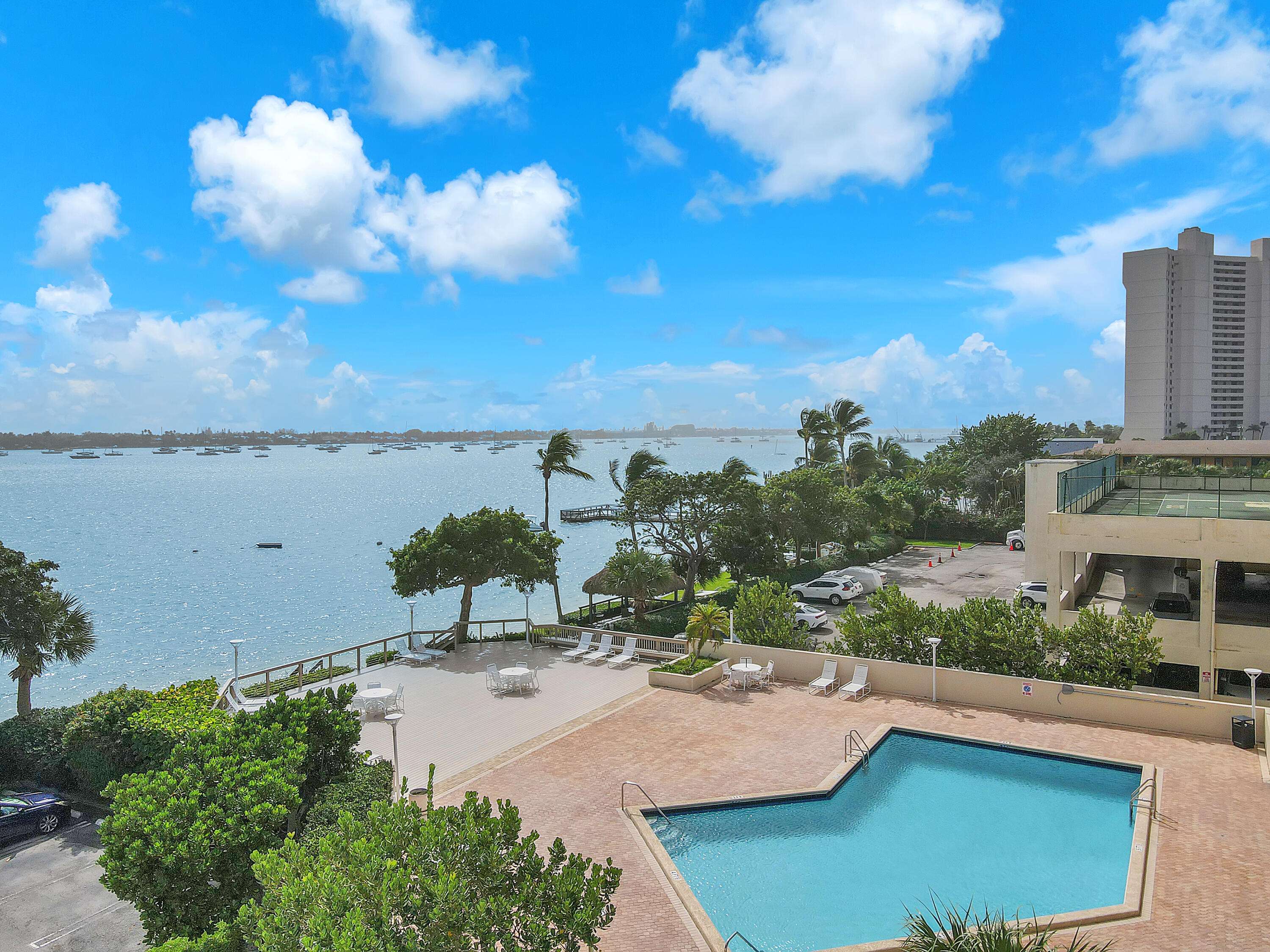 West Palm Beach, FL 33407,5600 N Flagler DR 2301