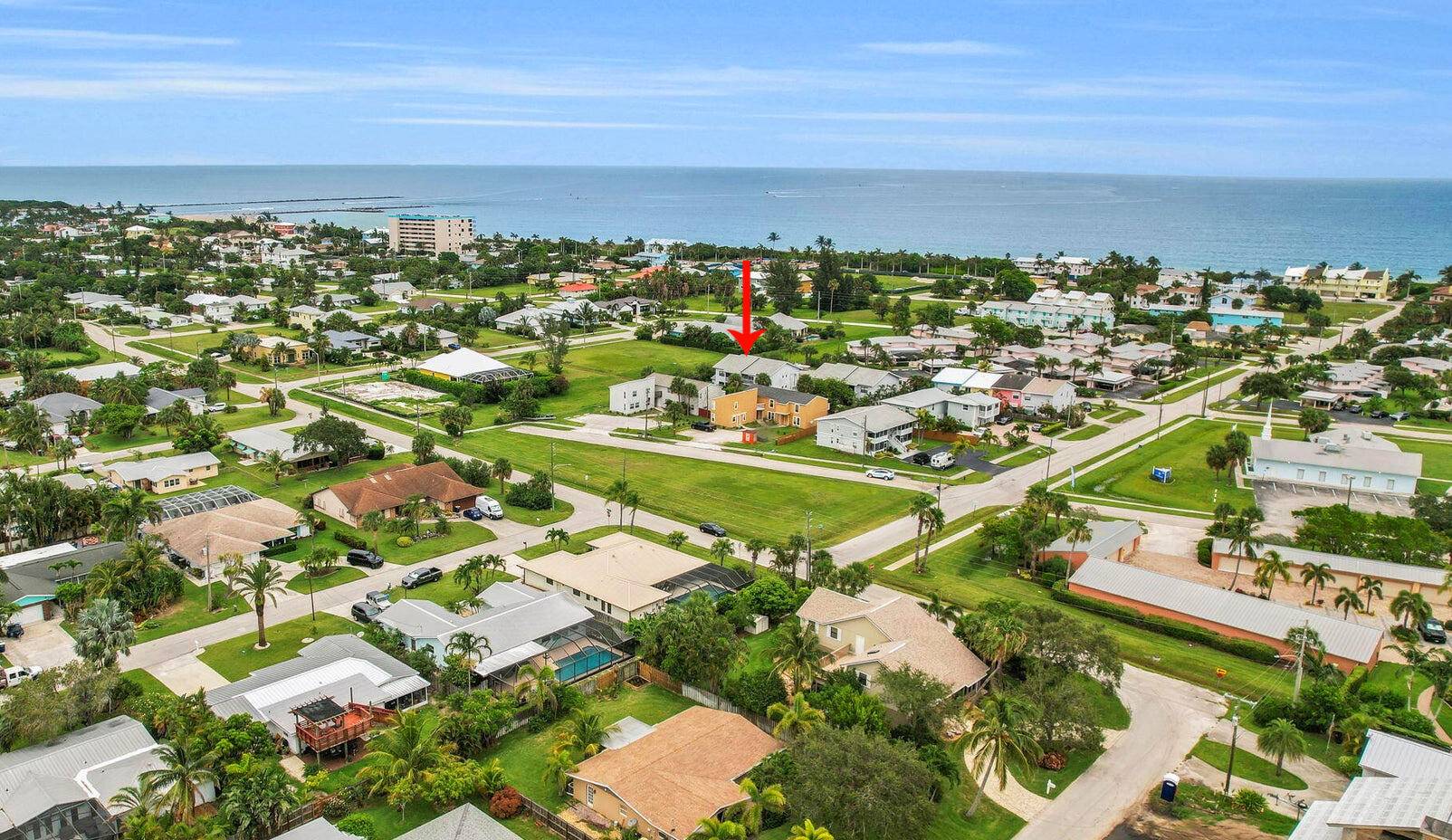 Fort Pierce, FL 34949,643 Beachcomber LN