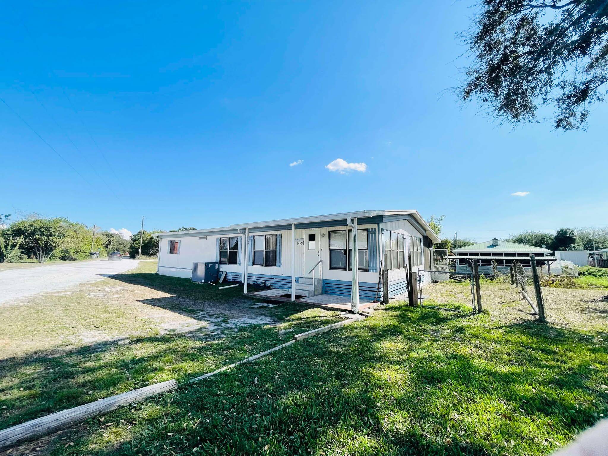 Okeechobee, FL 34972,14532 NW 1st Pkwy