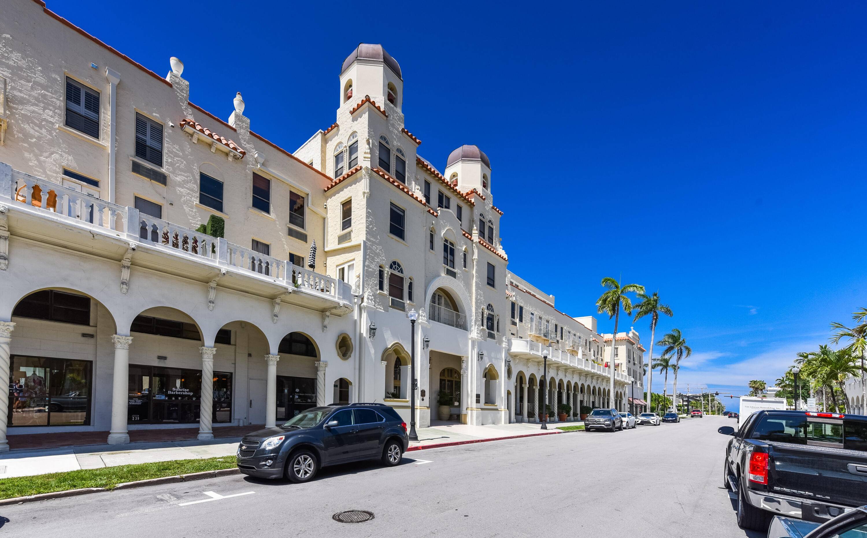 Palm Beach, FL 33480,235 Sunrise AVE 2106