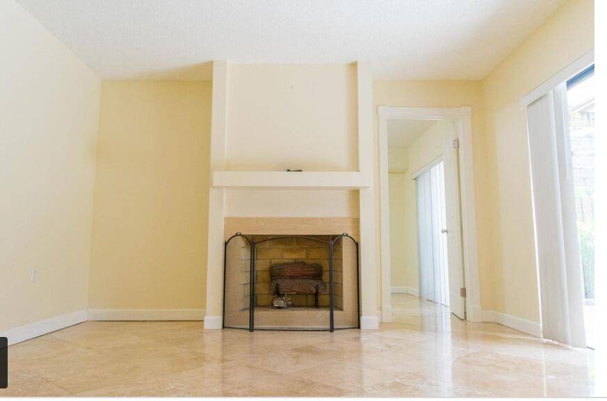 Palm Beach Gardens, FL 33418,1308 13th LN