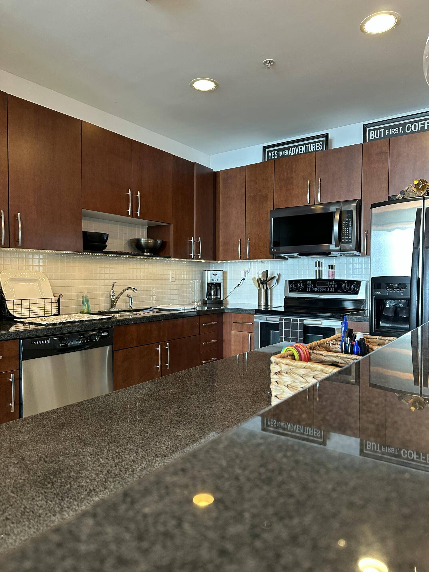 West Palm Beach, FL 33401,300 S Australian AVE 911