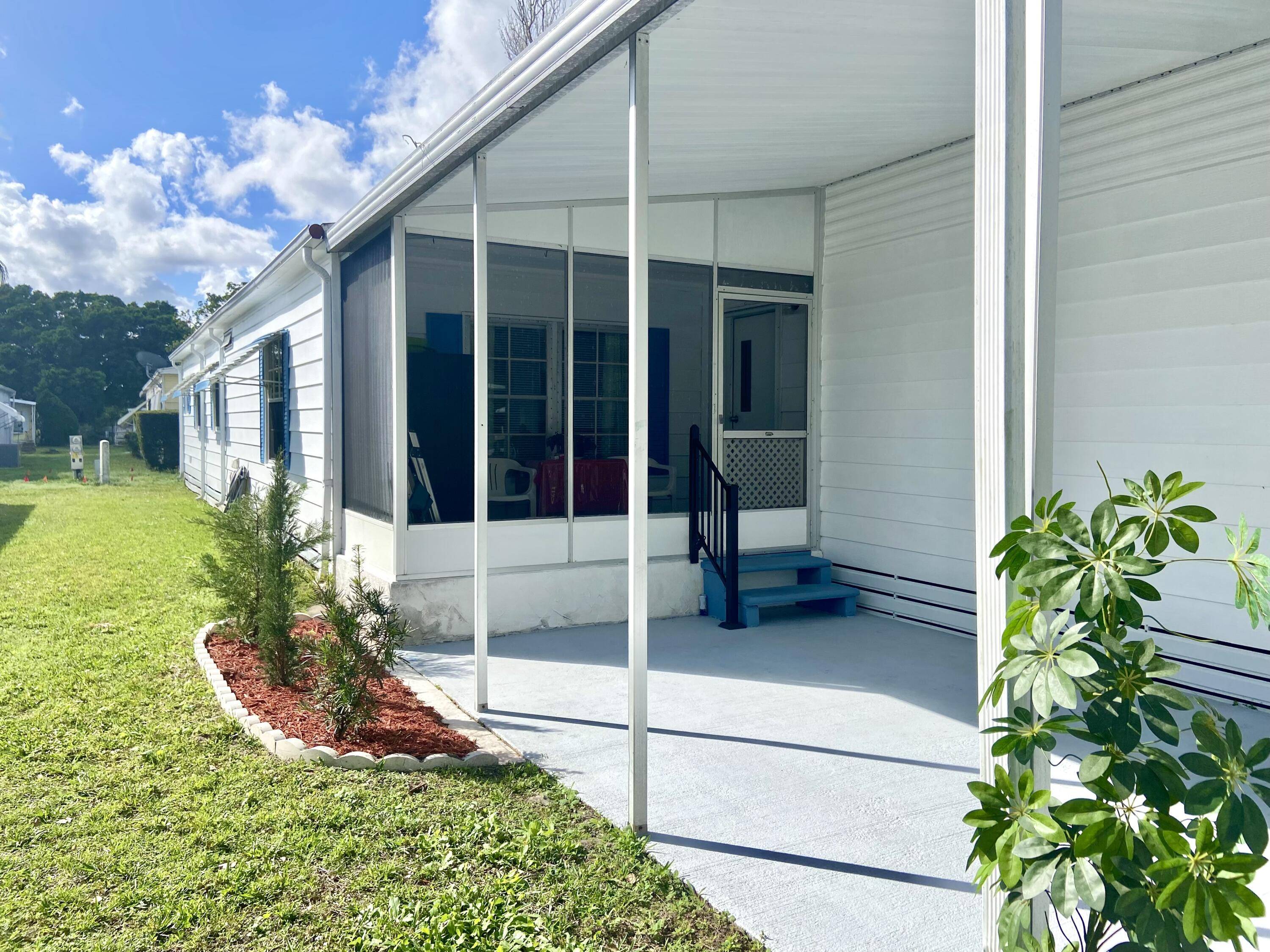 Port Saint Lucie, FL 34952,52 Camino Del Rio