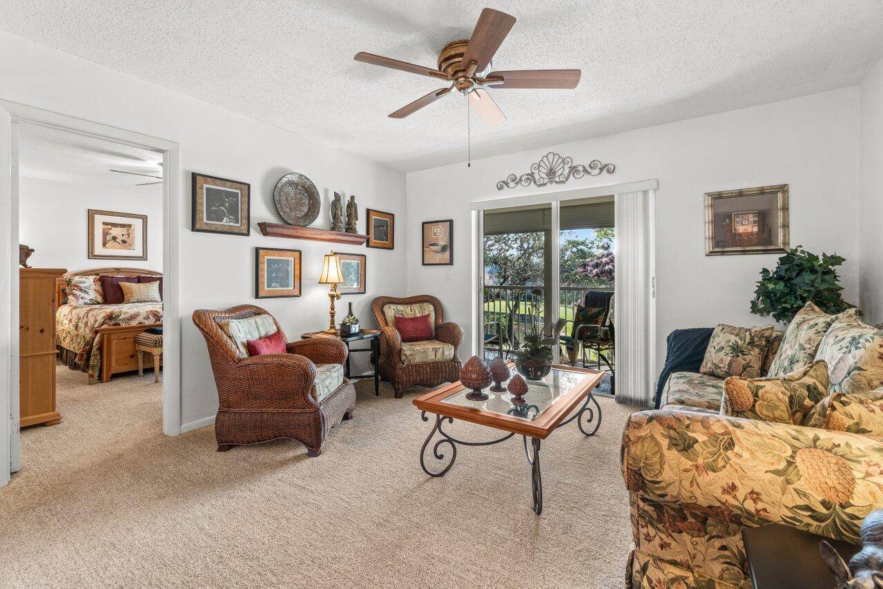 Tequesta, FL 33469,18081 SE Country Club DR 34-339