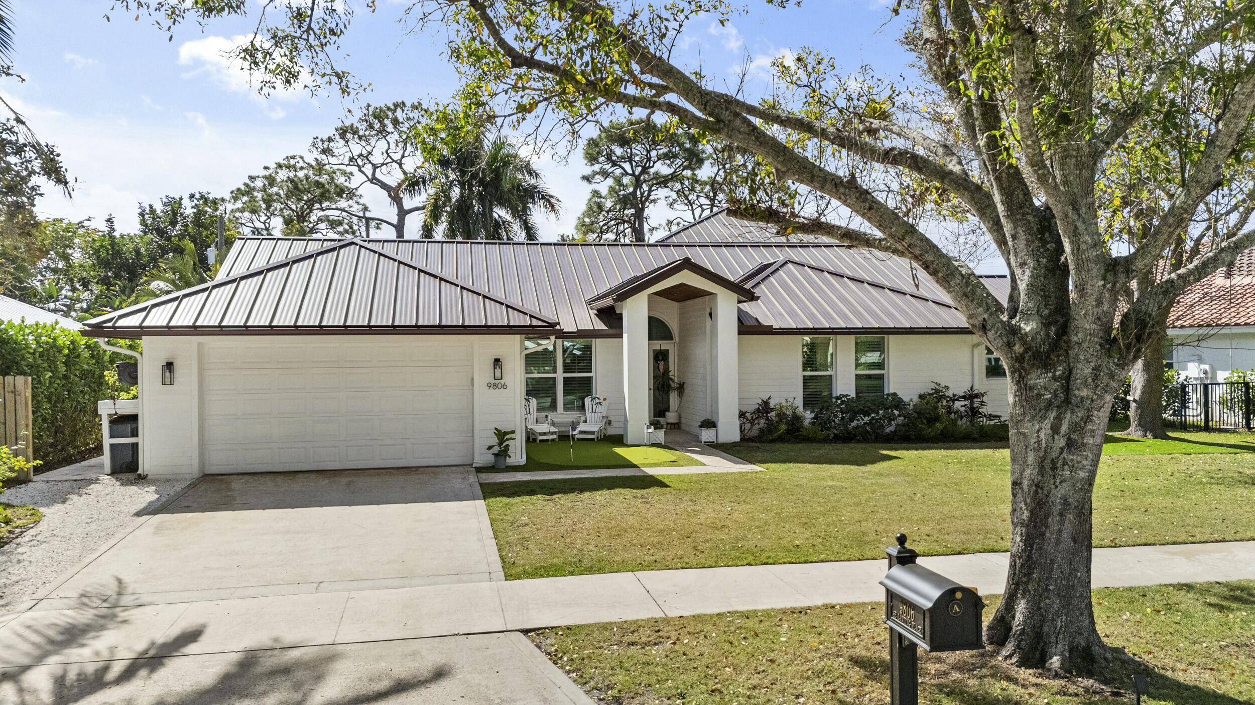 Tequesta, FL 33469,9806 SE Landing PL