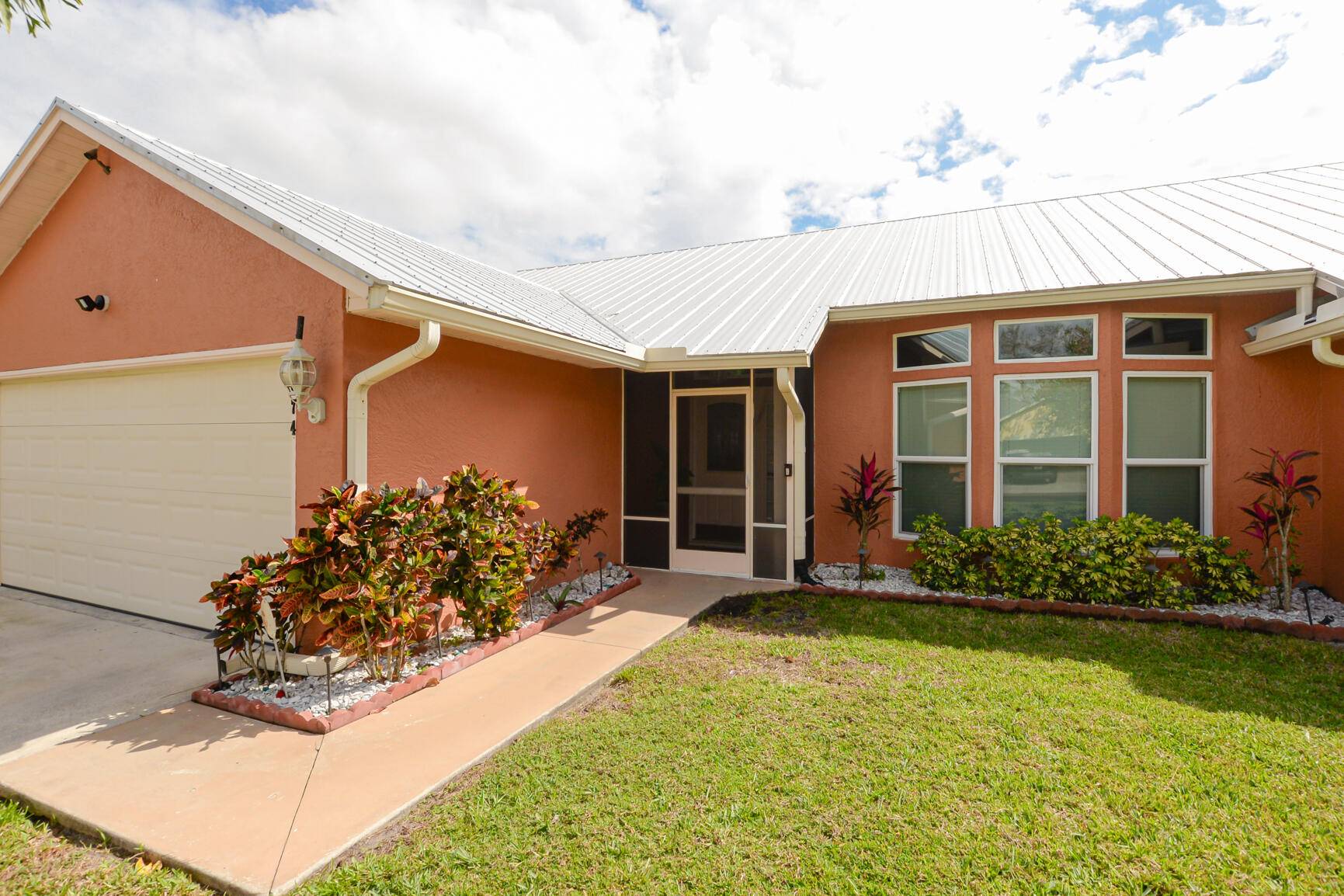 Port Saint Lucie, FL 34953,1374 SW Wampler AVE