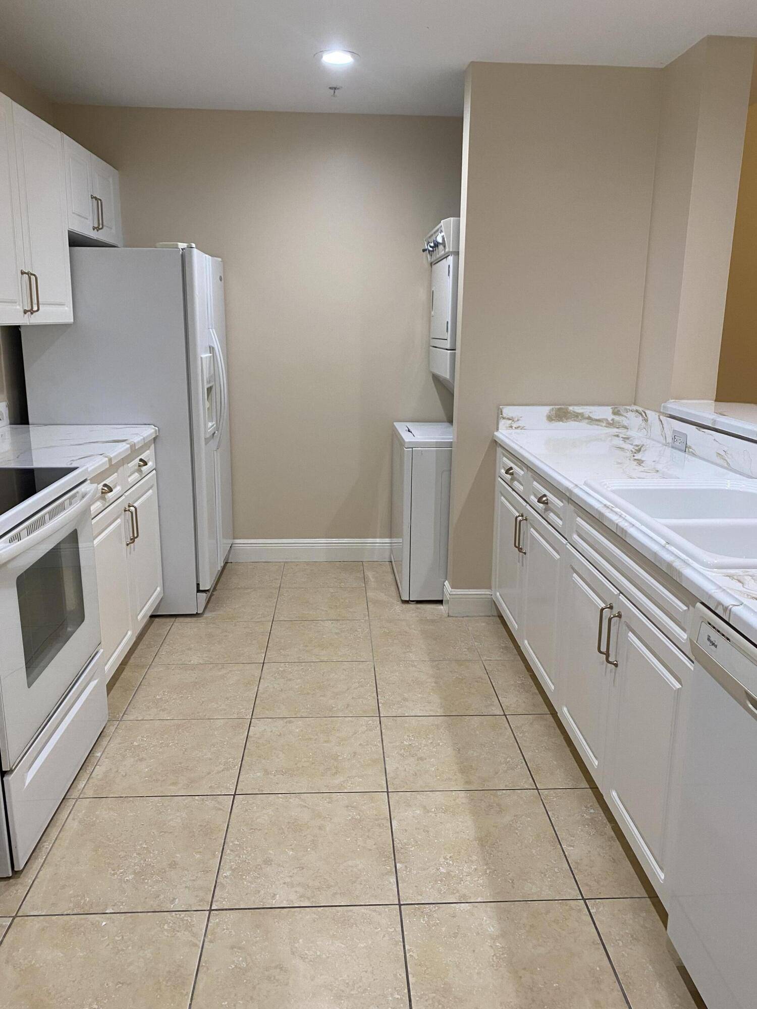 Jupiter, FL 33458,1203 Town Center 220 DR 220