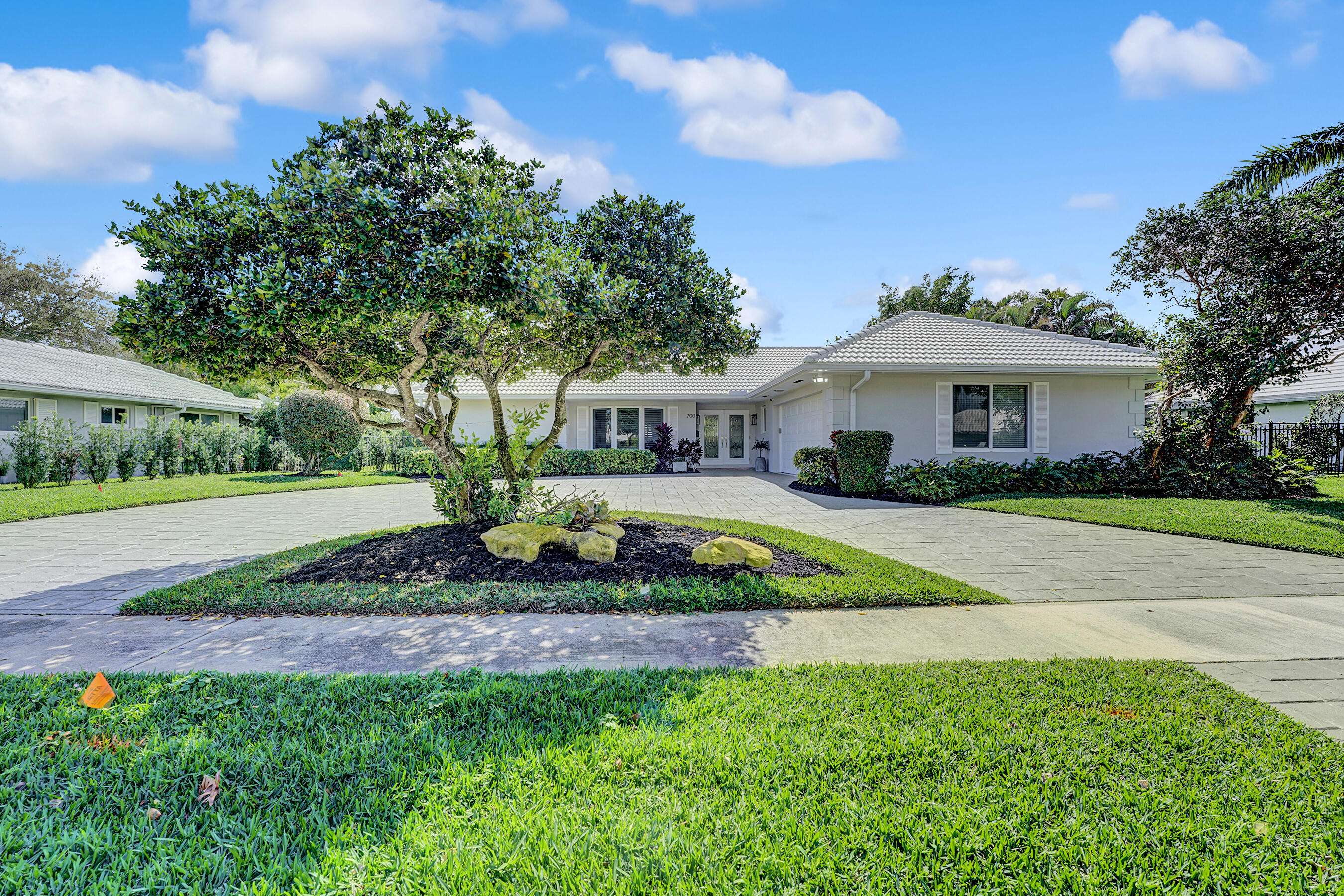 Boca Raton, FL 33486,700 Holly LN