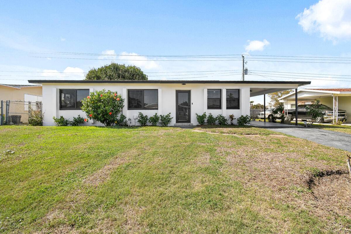 Riviera Beach, FL 33404,1695 S 25th CT