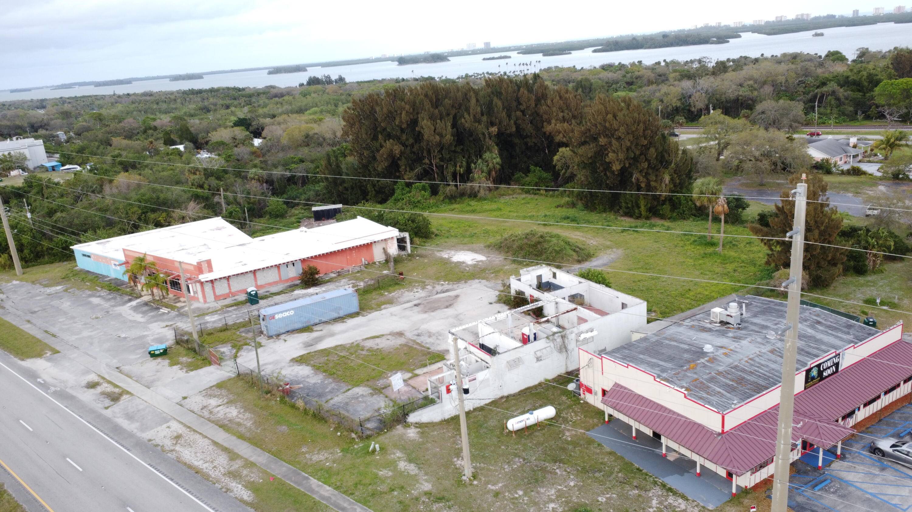 Fort Pierce, FL 34946,3080 N Us Highway 1