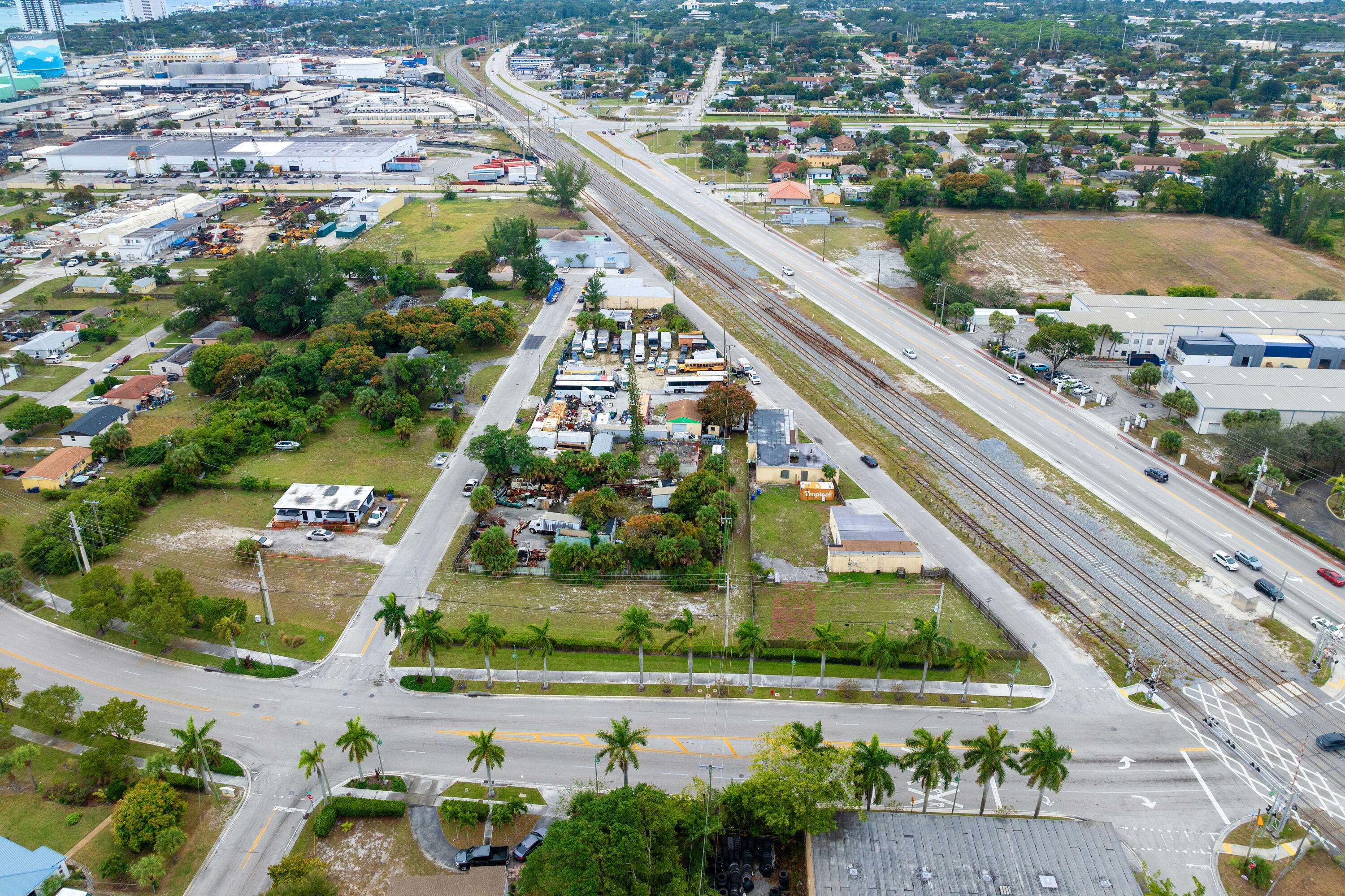 Riviera Beach, FL 33404,1204 Commercial ST