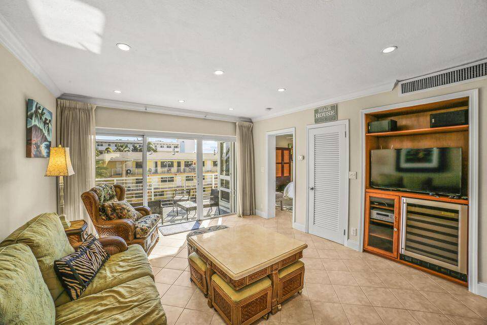 Lauderdale By The Sea, FL 33308,4300 El Mar Dr DR