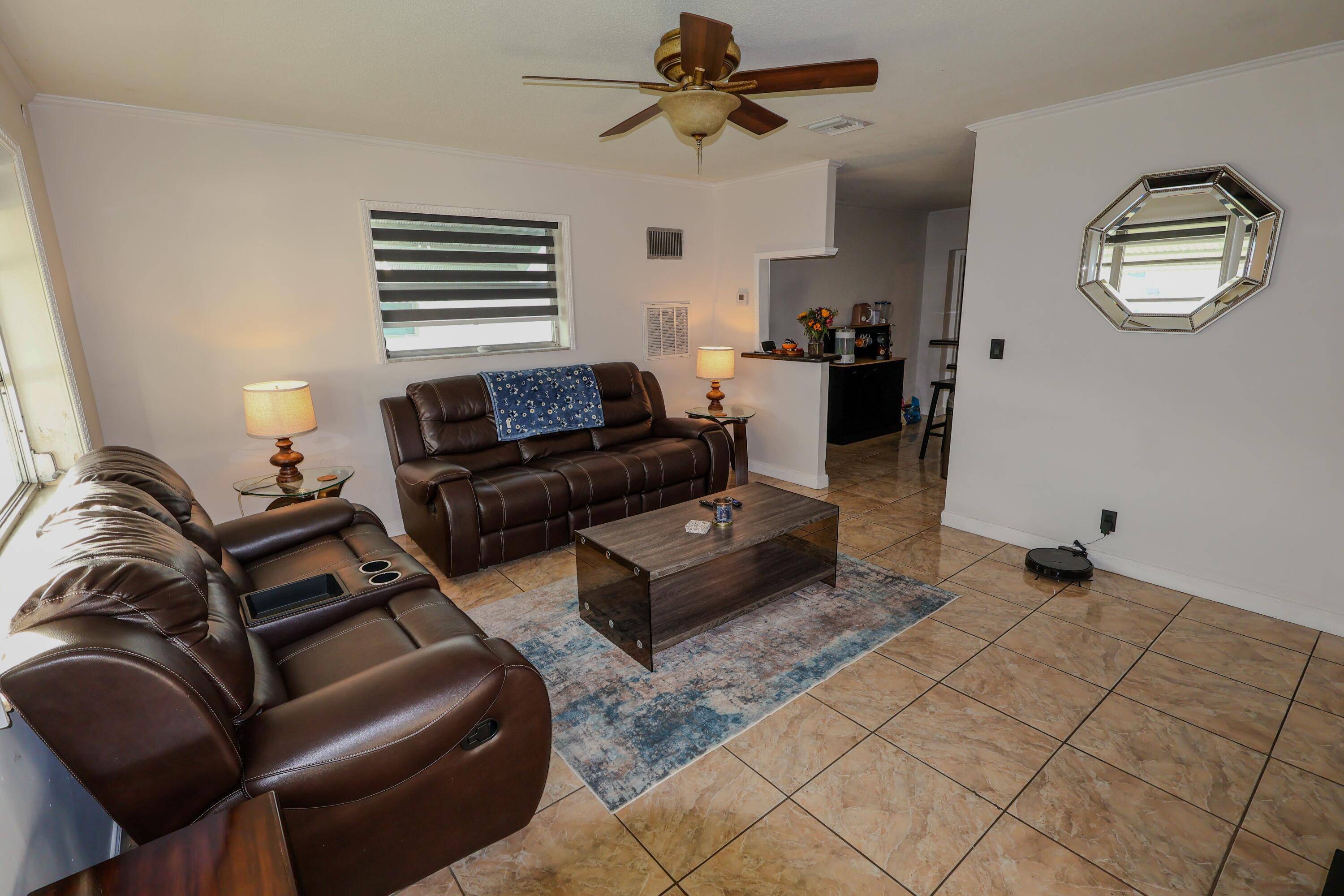 Tamarac, FL 33309,1611 NW 46th ST