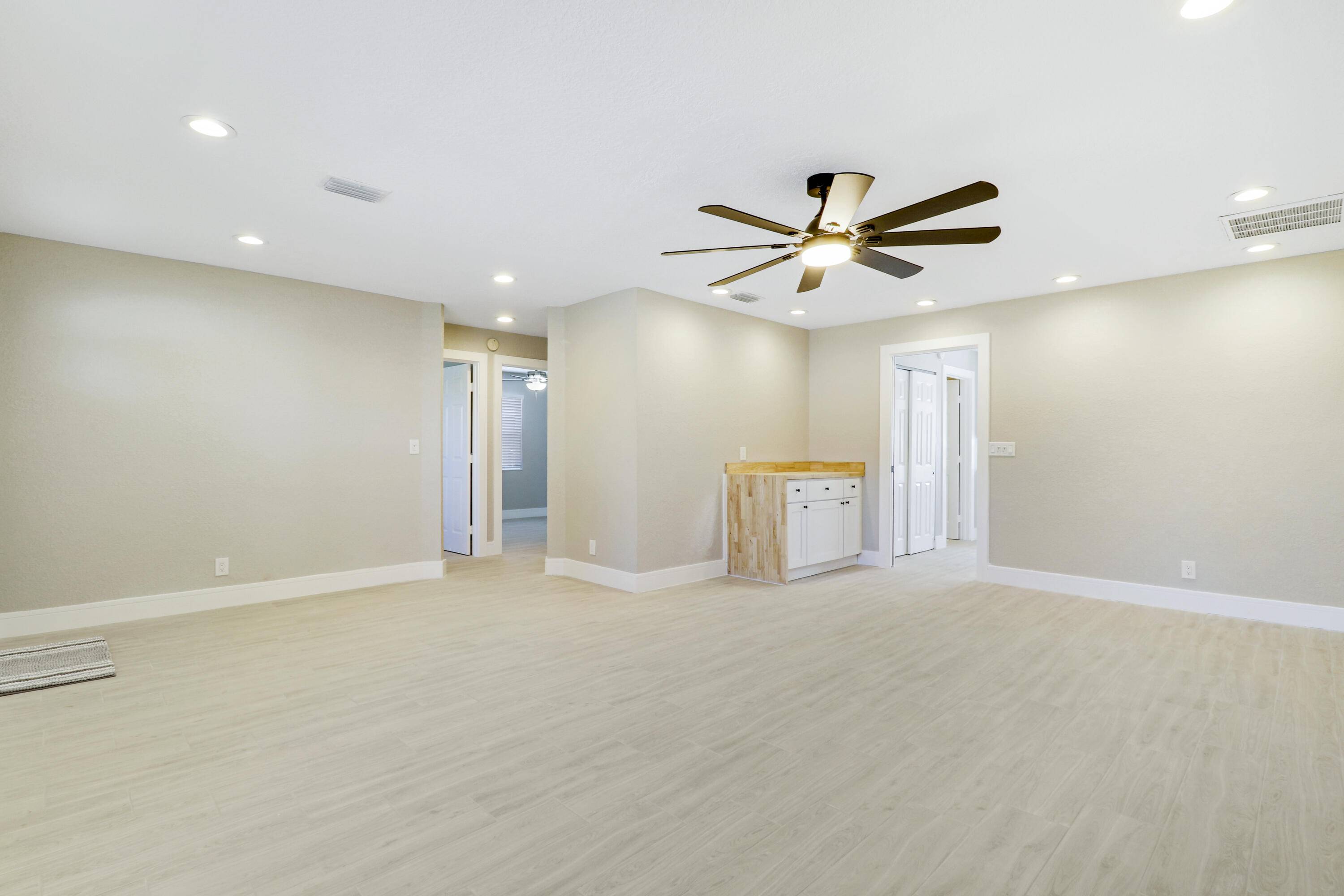 Royal Palm Beach, FL 33411,222 Las Palmas ST