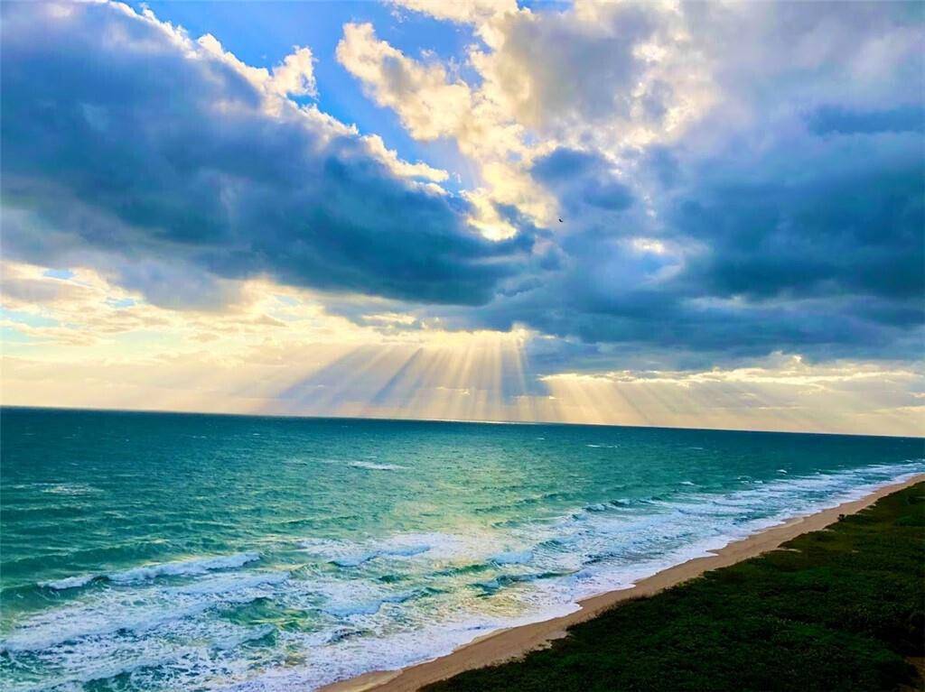 Hutchinson Island, FL 34949,4180 N Highway A1a 802